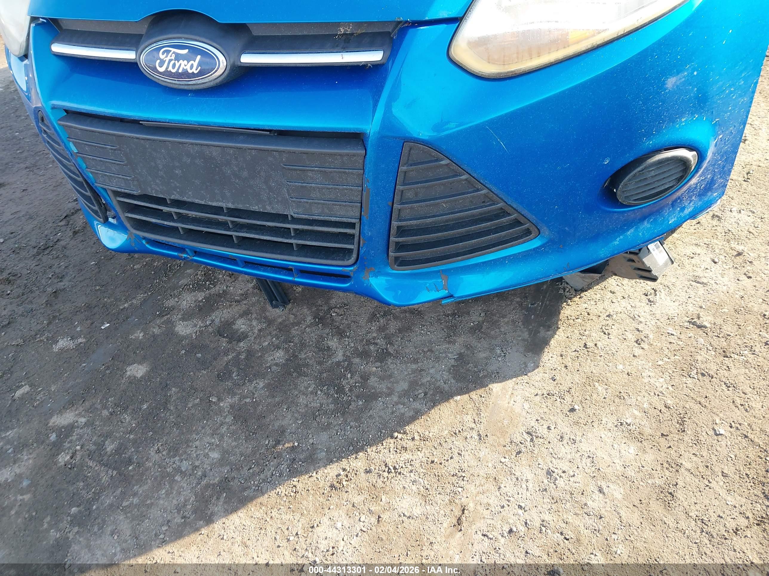 FORD FOCUS image 6