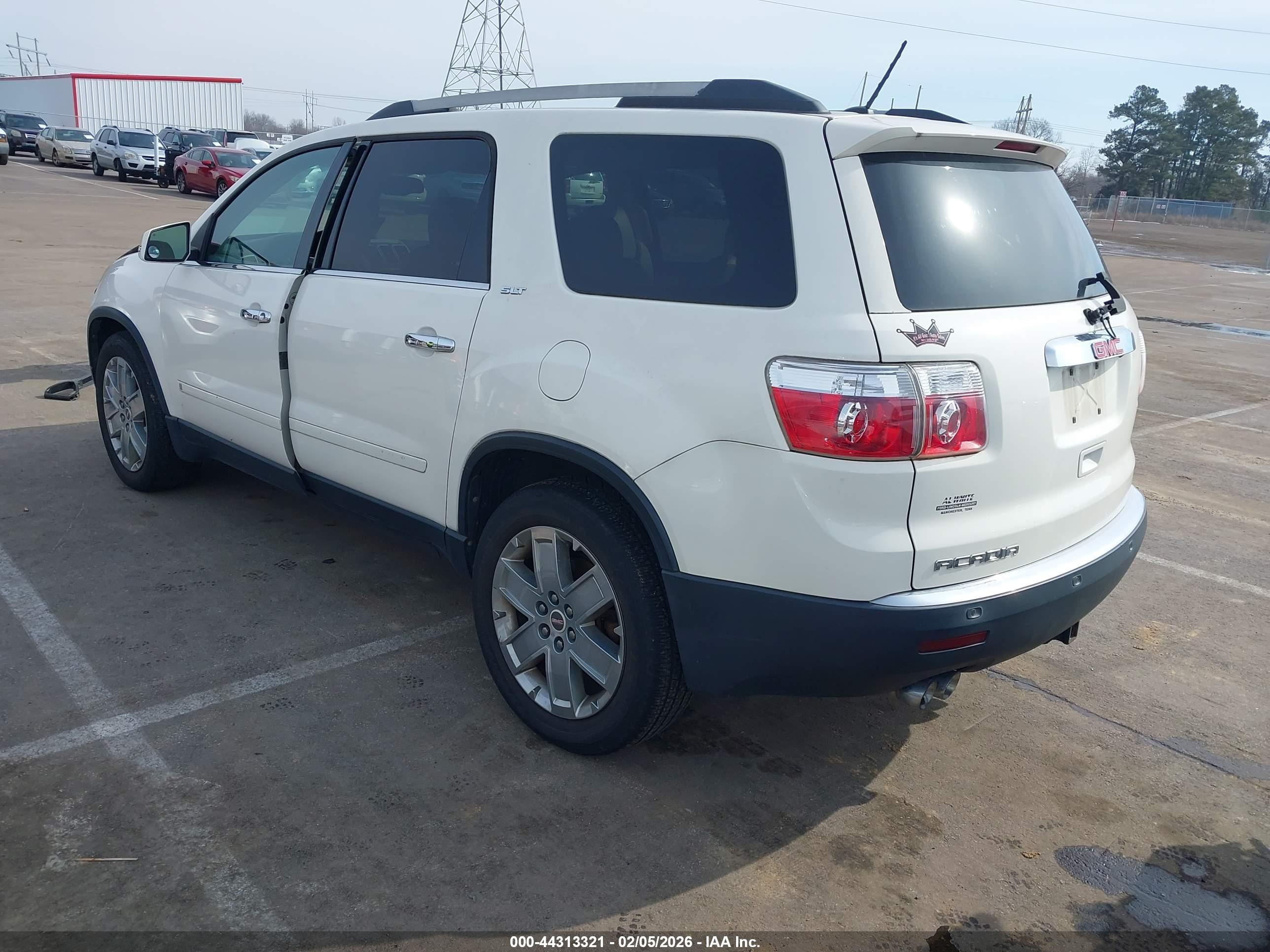 GMC ACADIA image 3