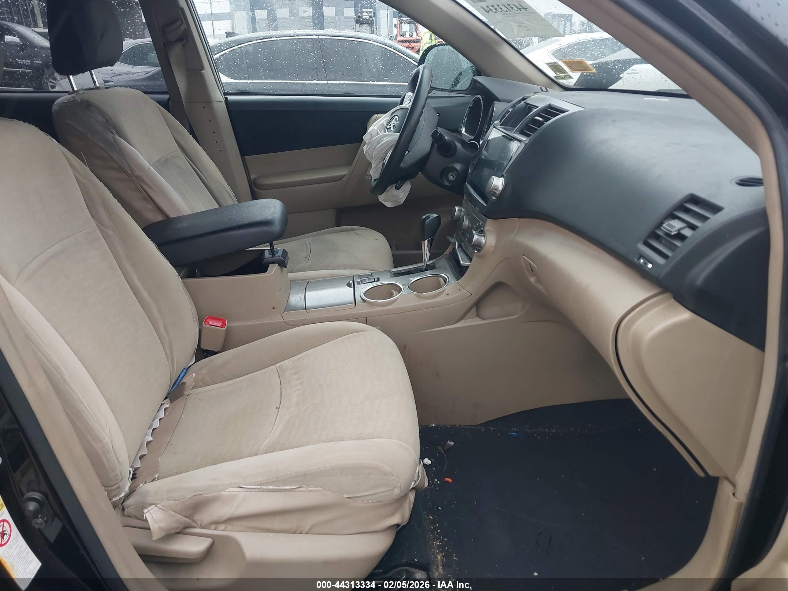 TOYOTA HIGHLANDER image 5