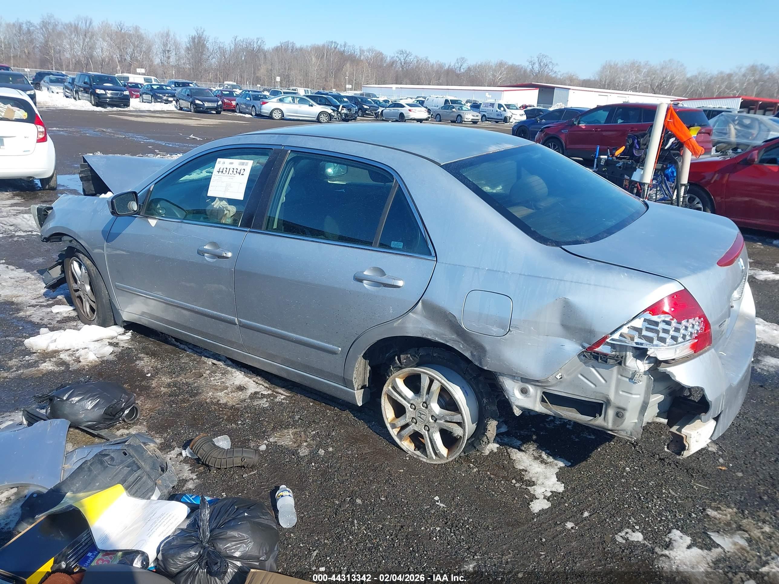 HONDA ACCORD image 3