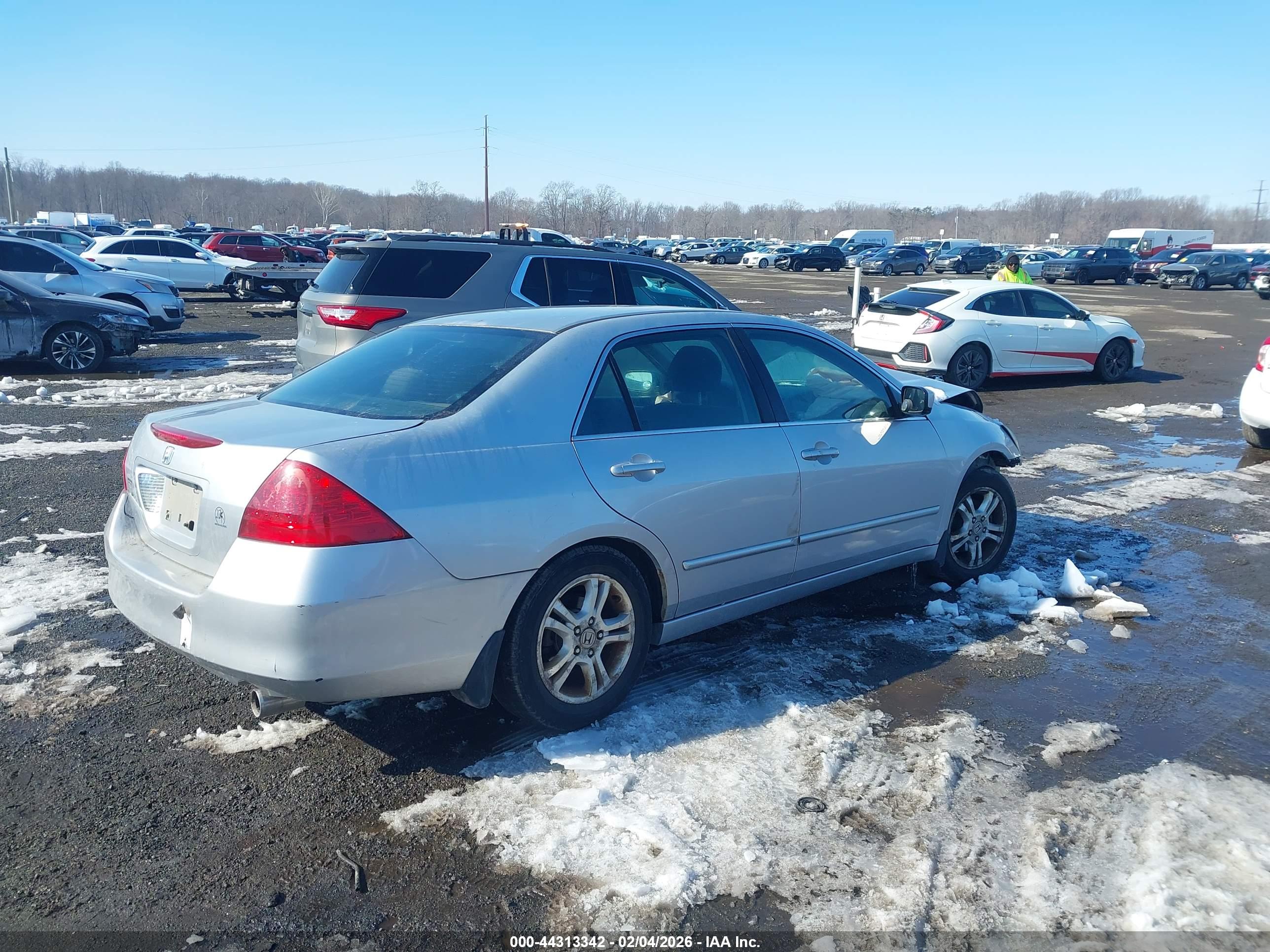 HONDA ACCORD image 4