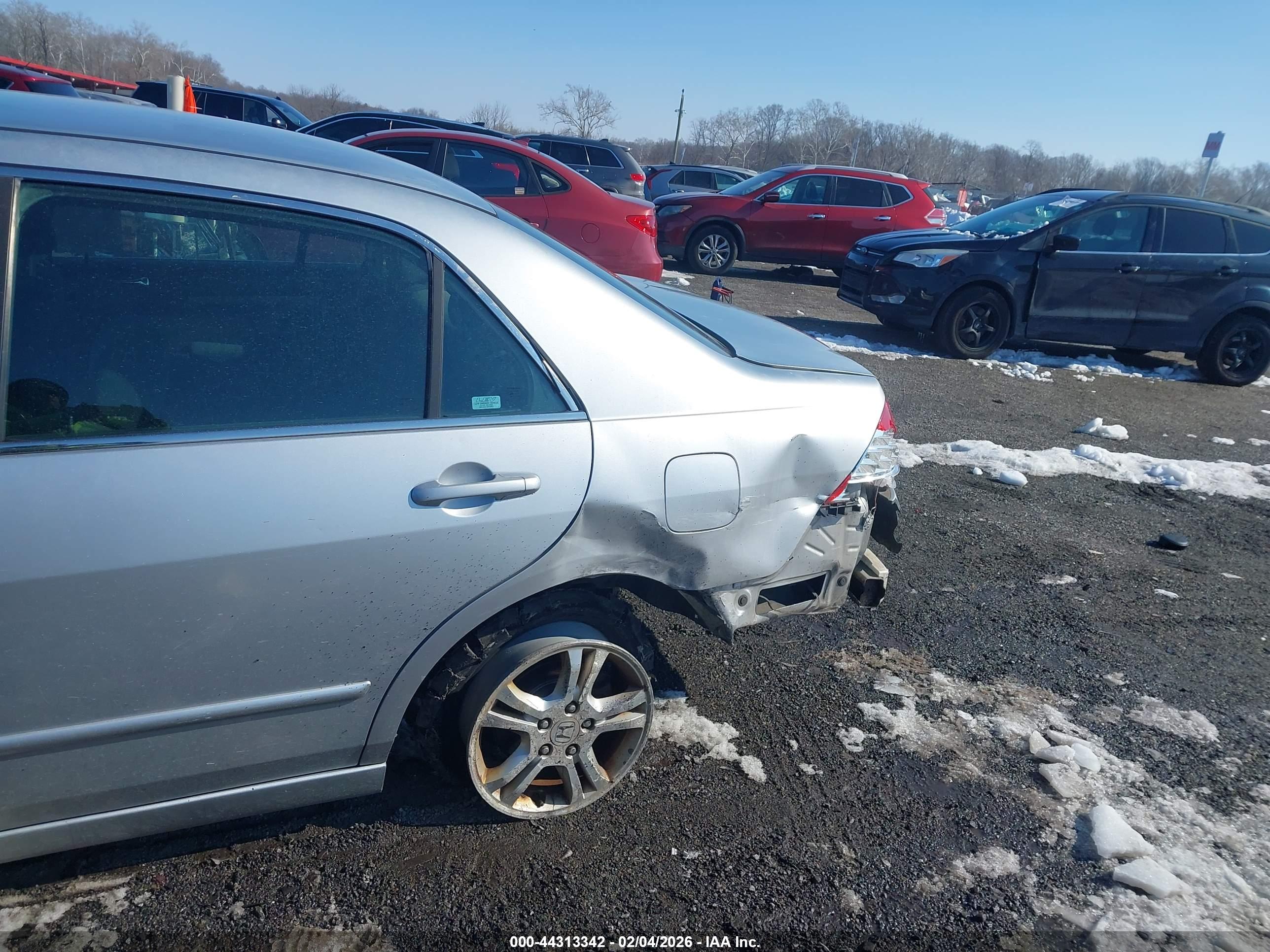 HONDA ACCORD image 6
