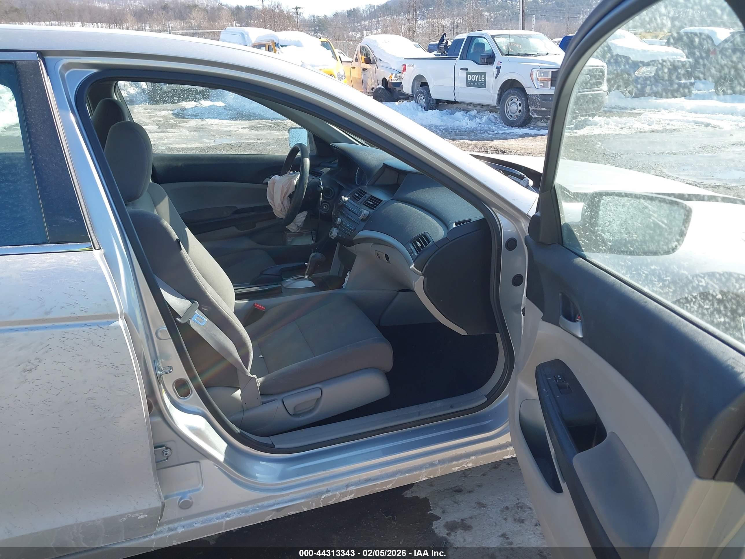 HONDA ACCORD image 5