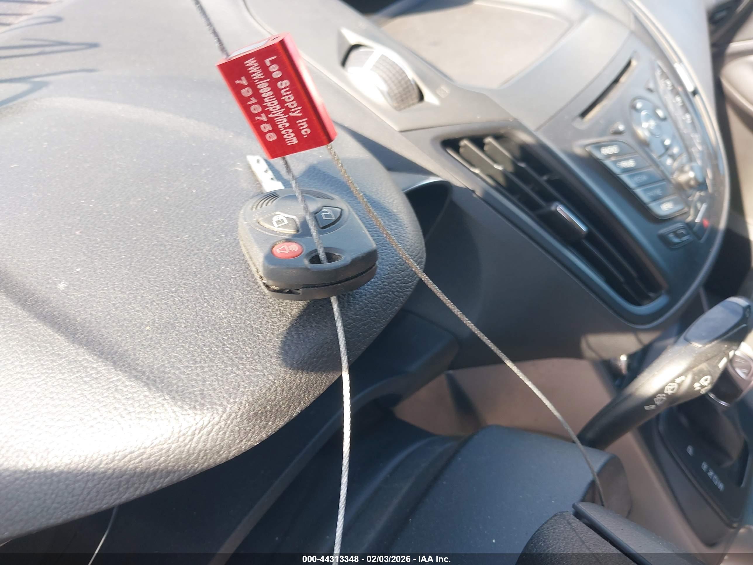 FORD ESCAPE image 11