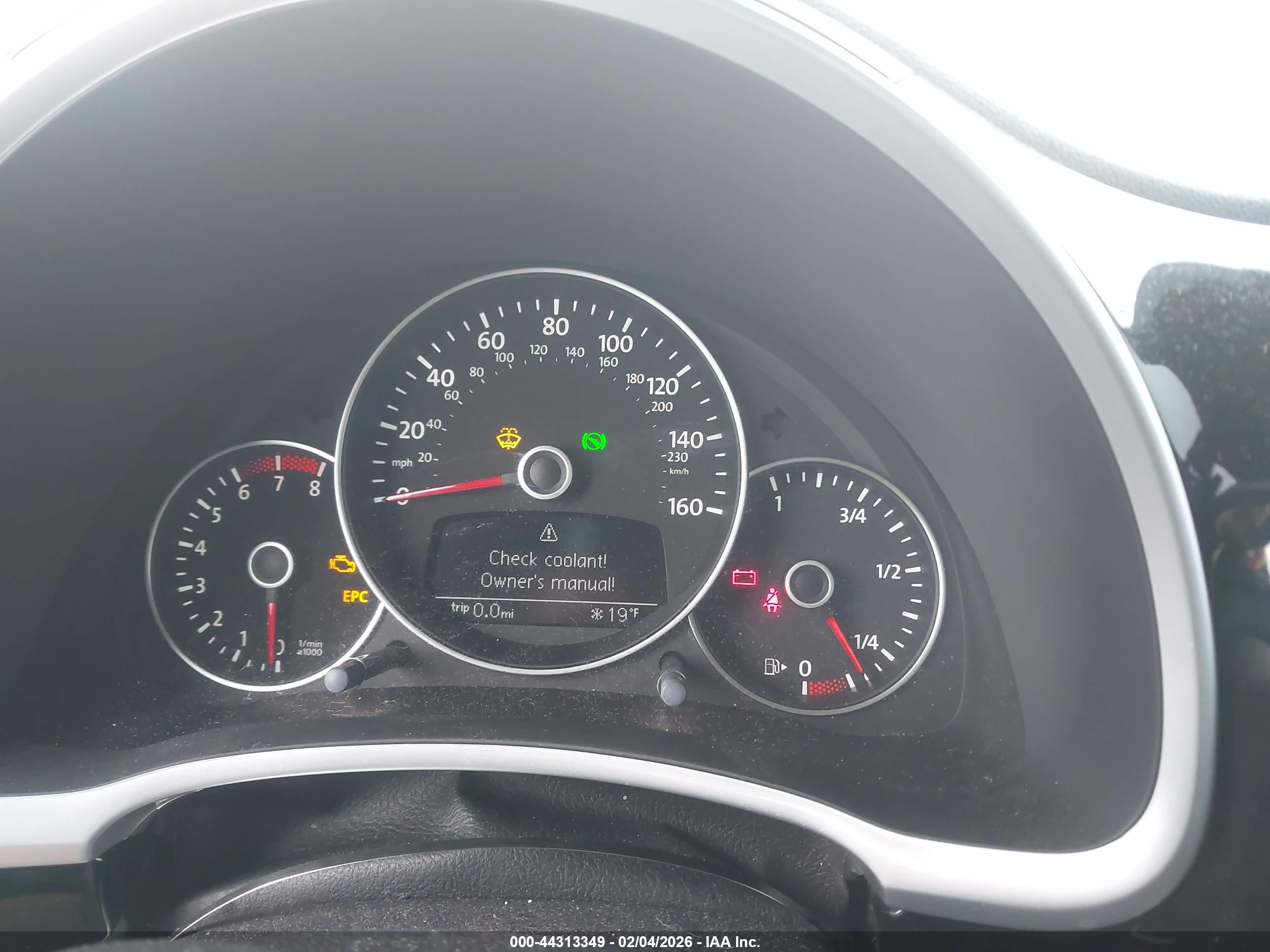 VOLKSWAGEN BEETLE image 7