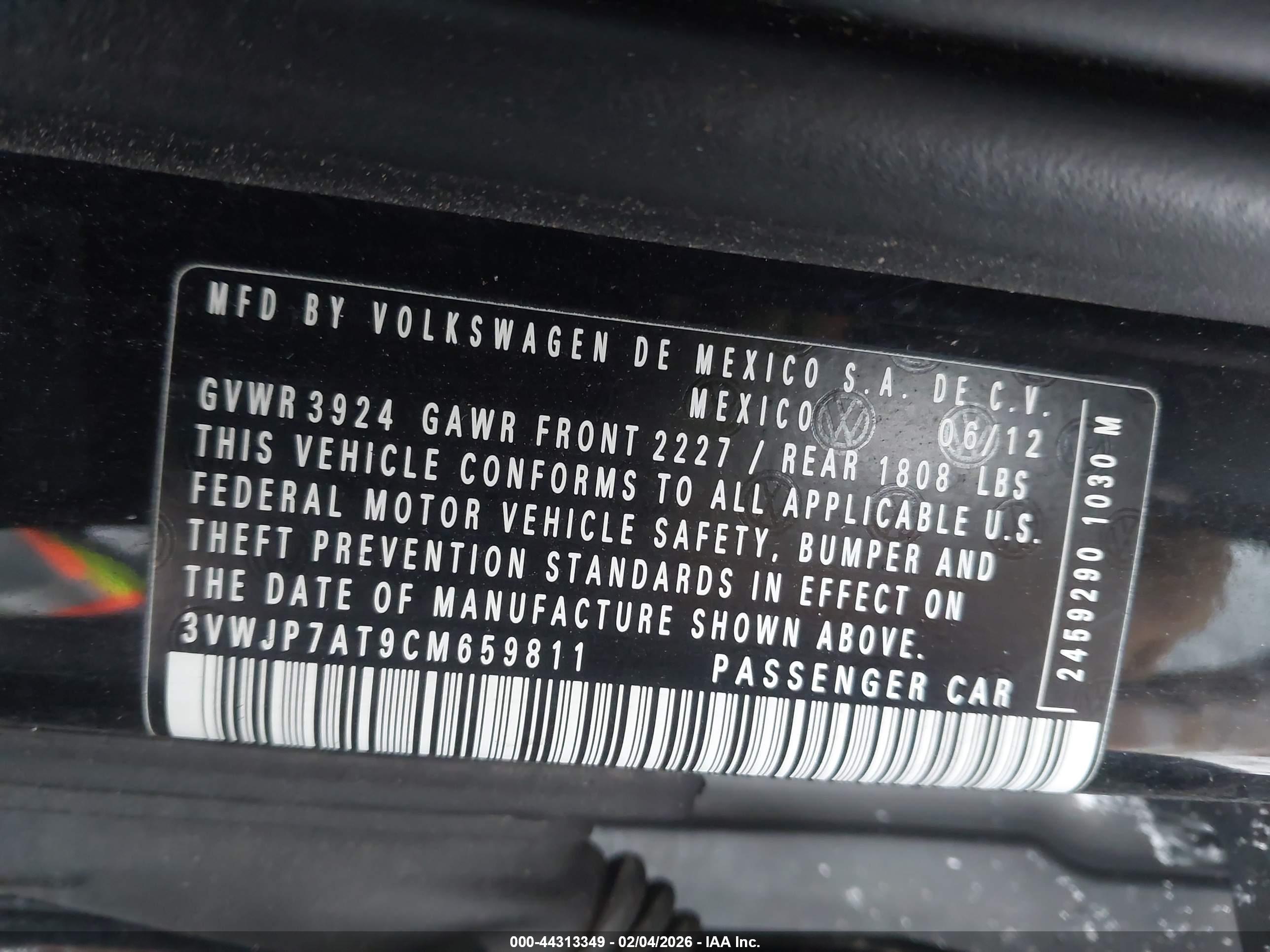 VOLKSWAGEN BEETLE image 9