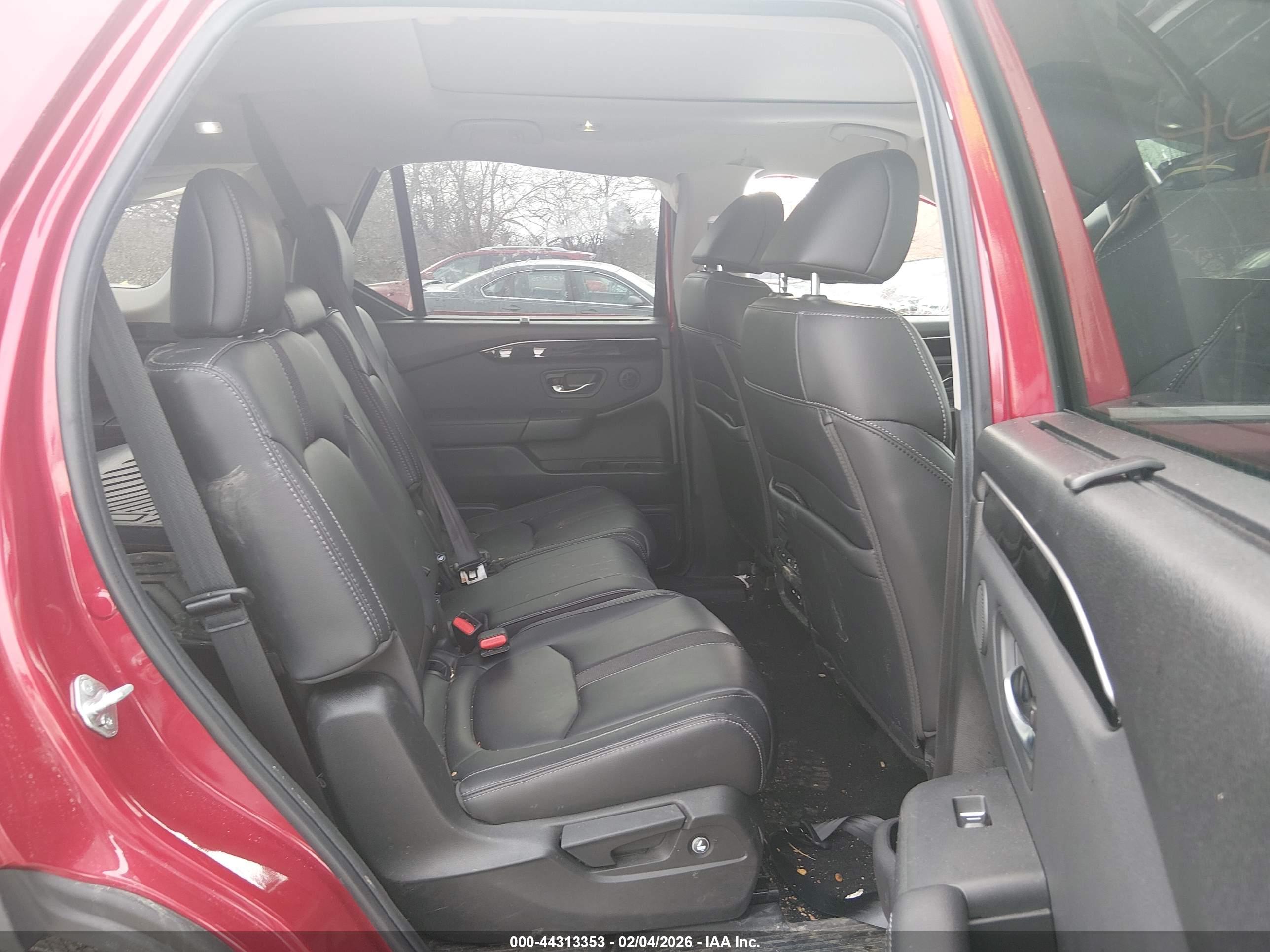 HONDA PILOT image 8
