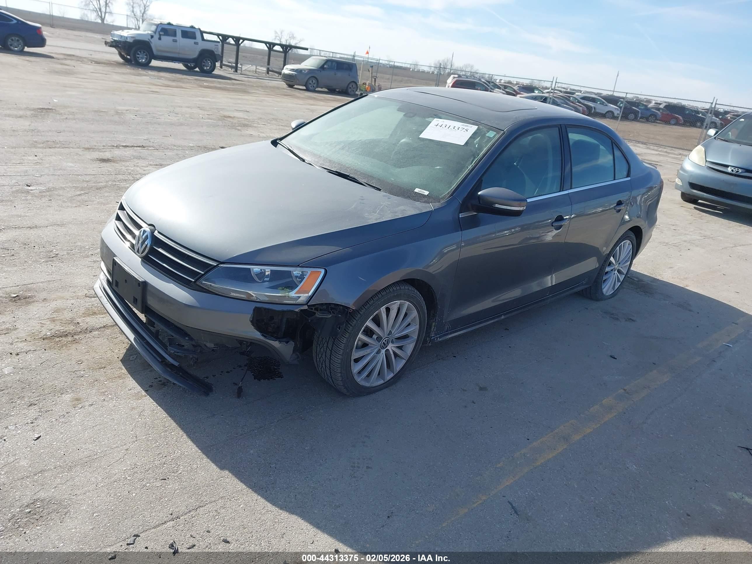 VOLKSWAGEN JETTA image 2