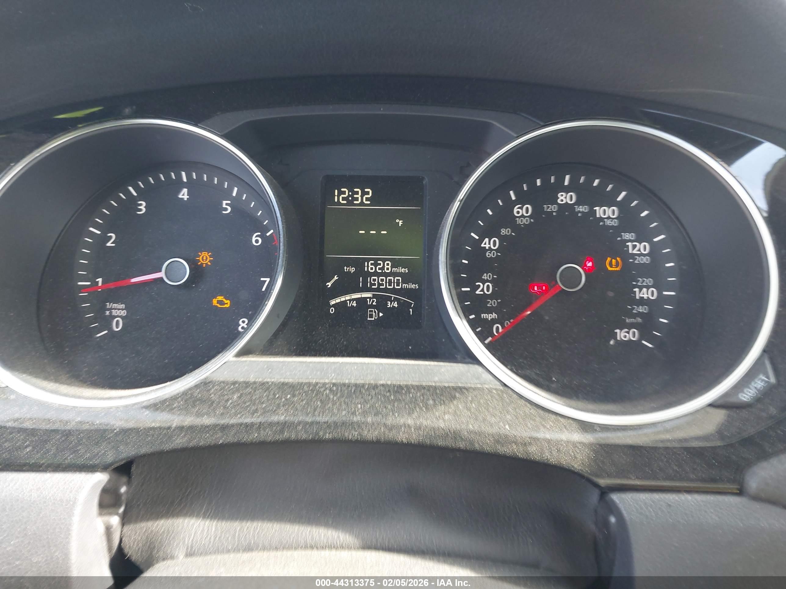 VOLKSWAGEN JETTA image 7