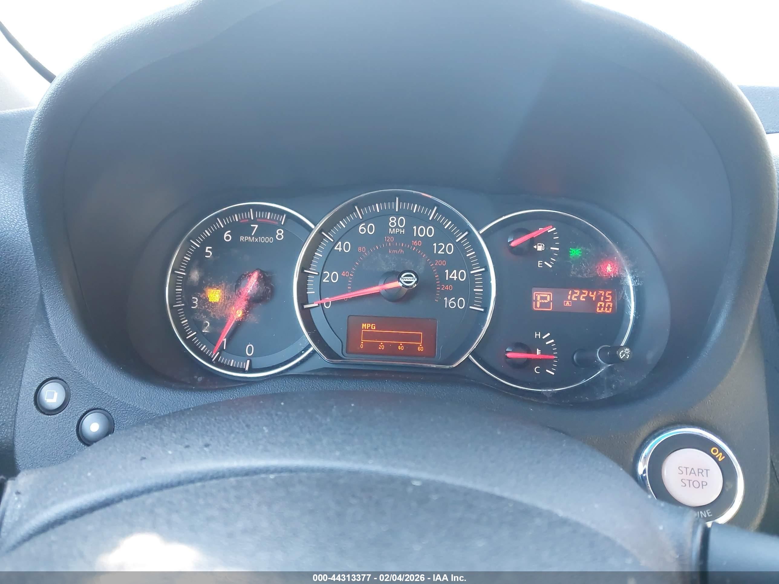NISSAN MAXIMA image 7