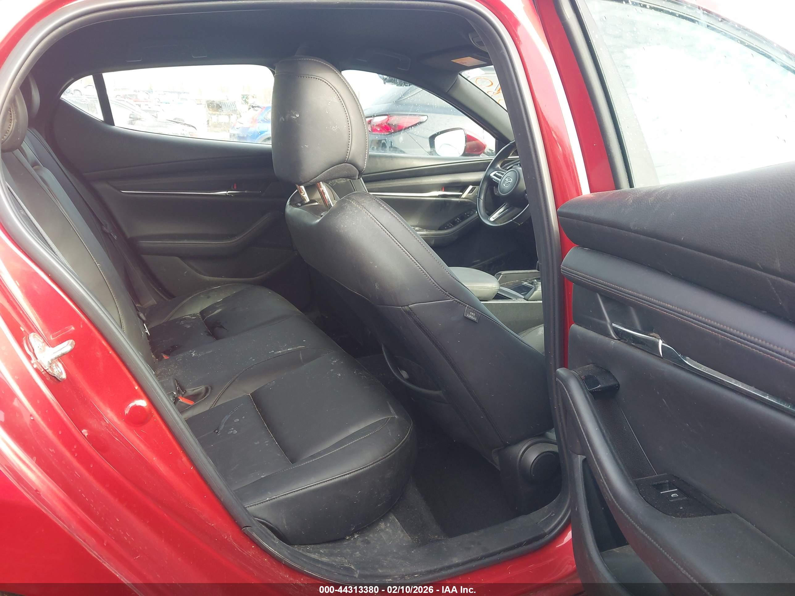 MAZDA MAZDA3 image 8