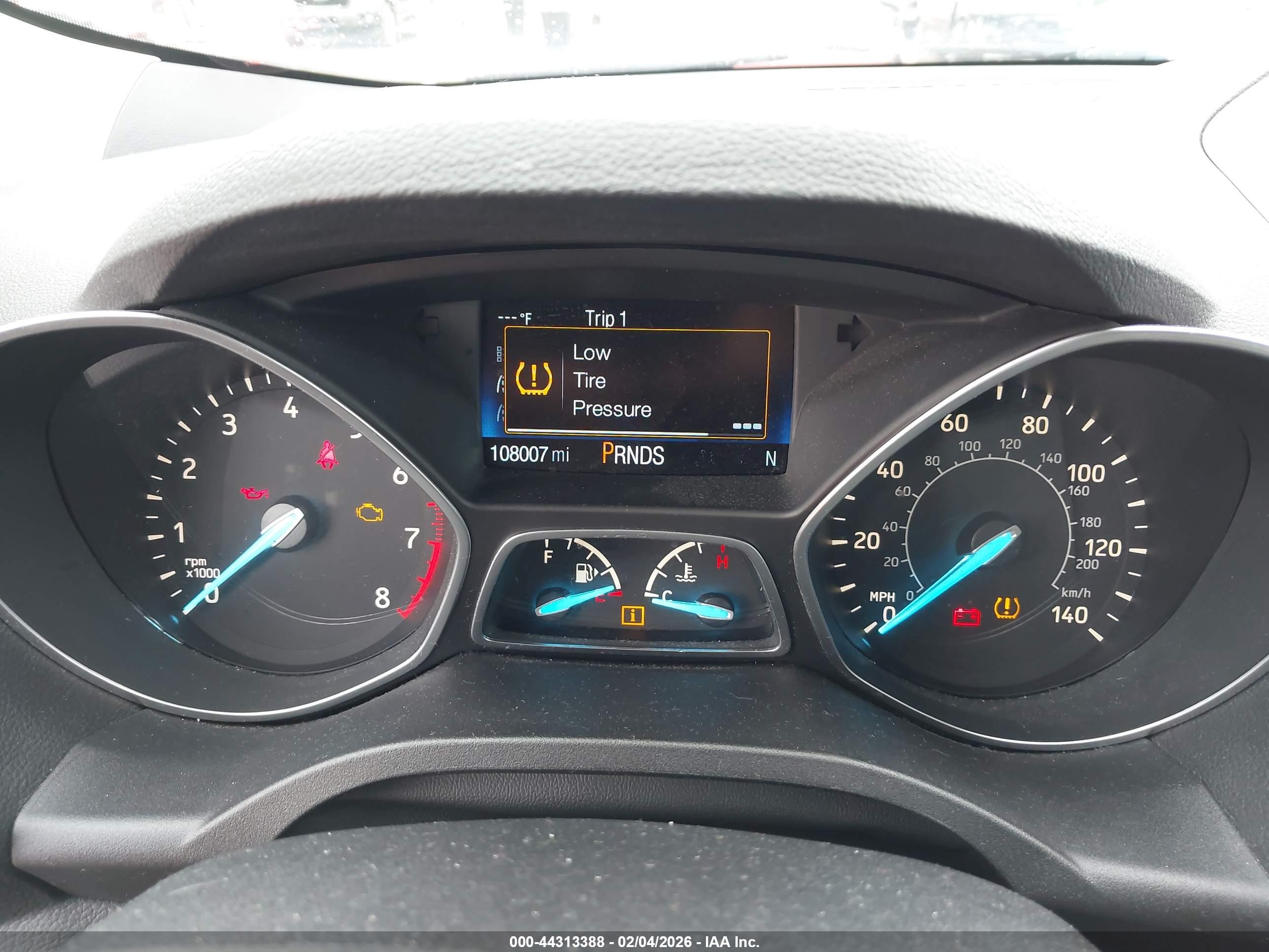 FORD ESCAPE image 7