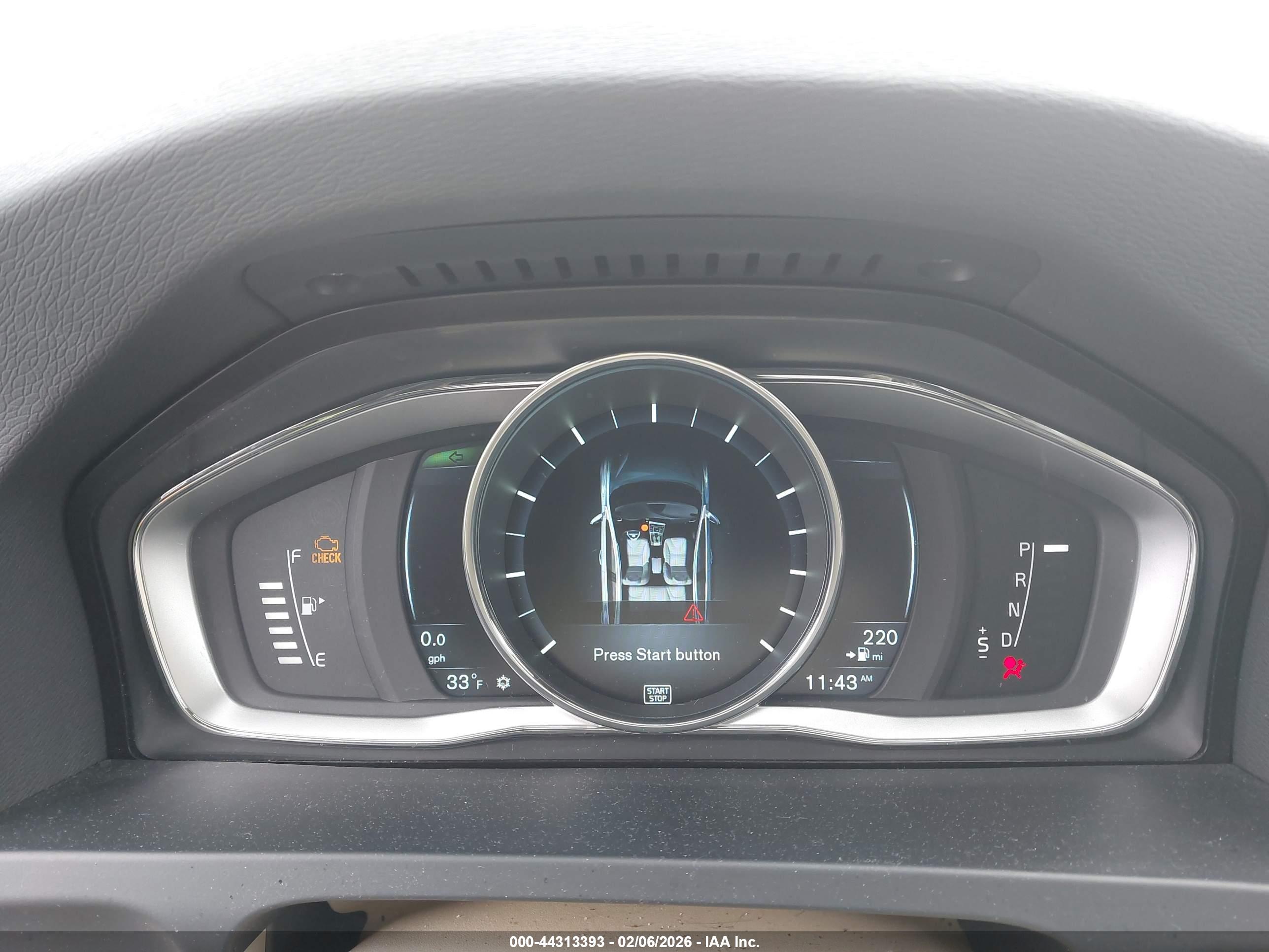VOLVO S60 image 7