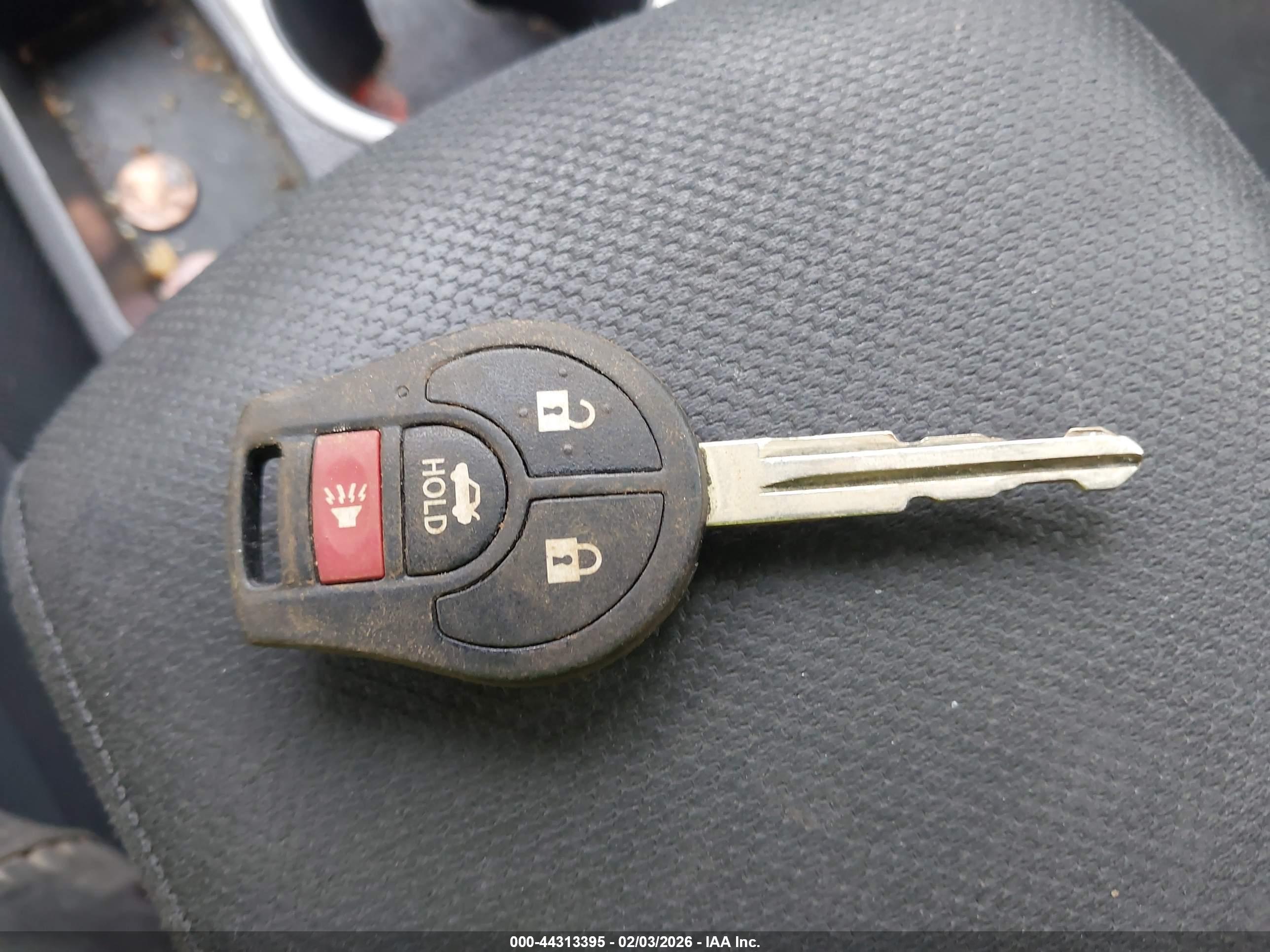 NISSAN ROGUE image 11