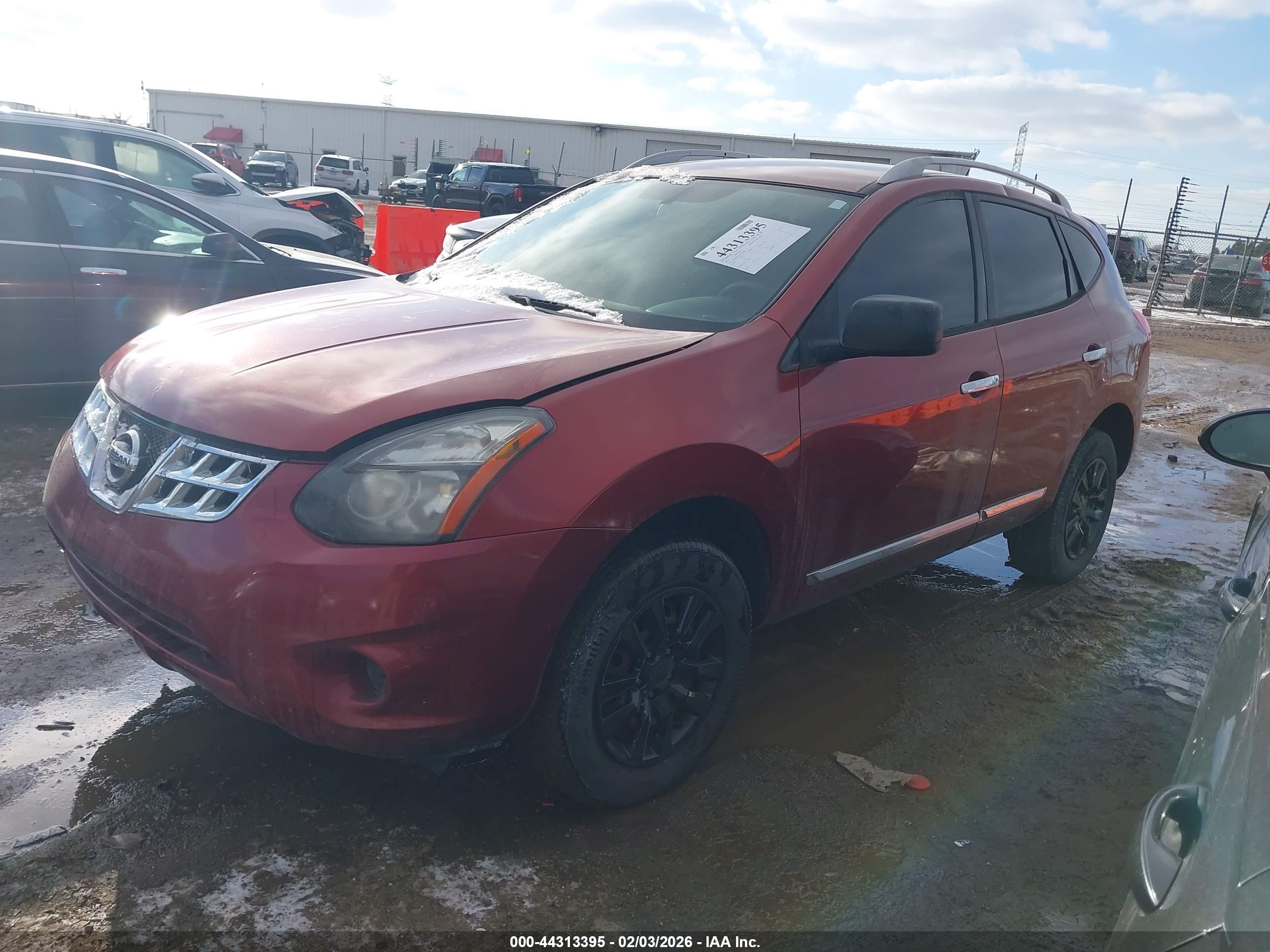 NISSAN ROGUE image 2