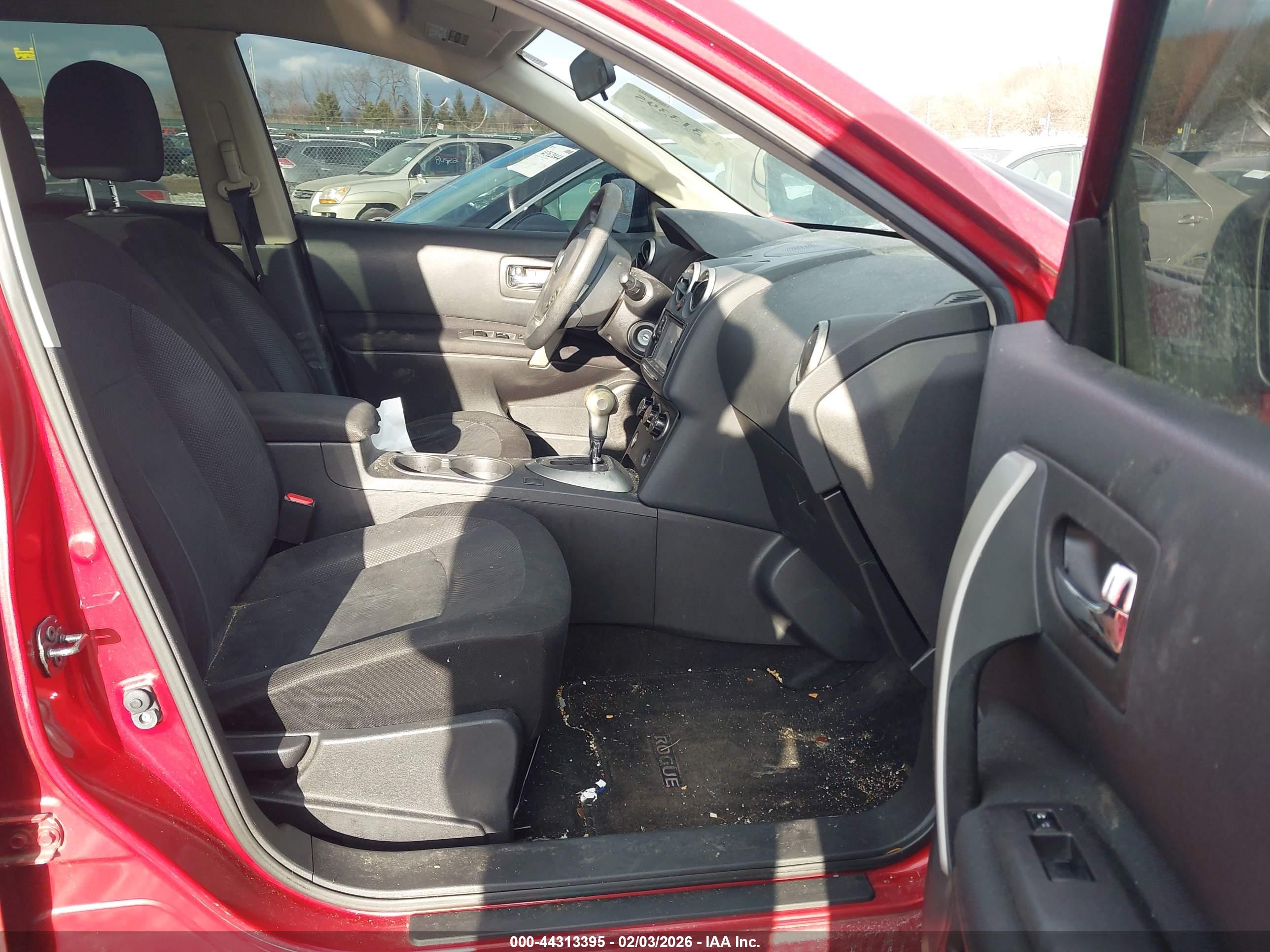 NISSAN ROGUE image 5
