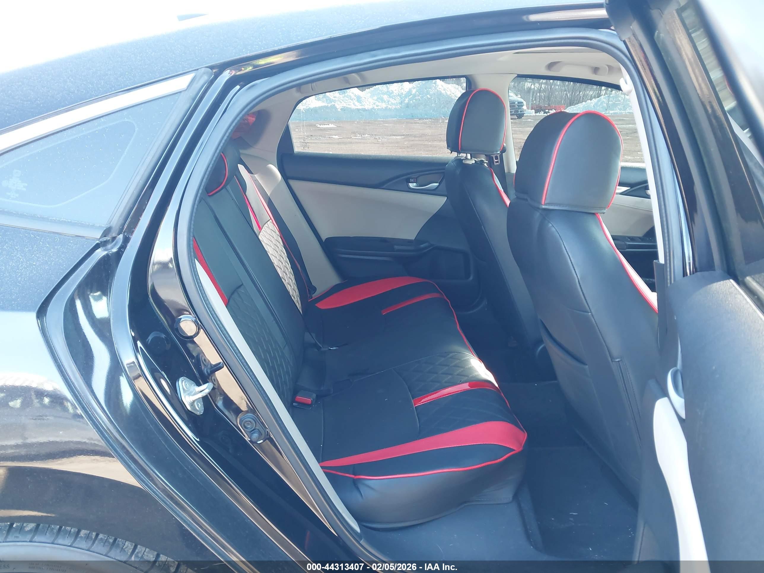 HONDA CIVIC image 8