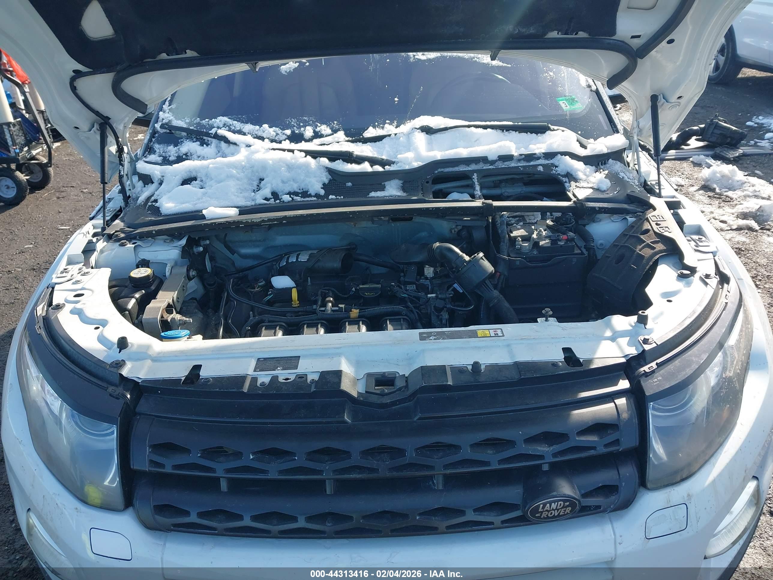 LAND ROVER image 10