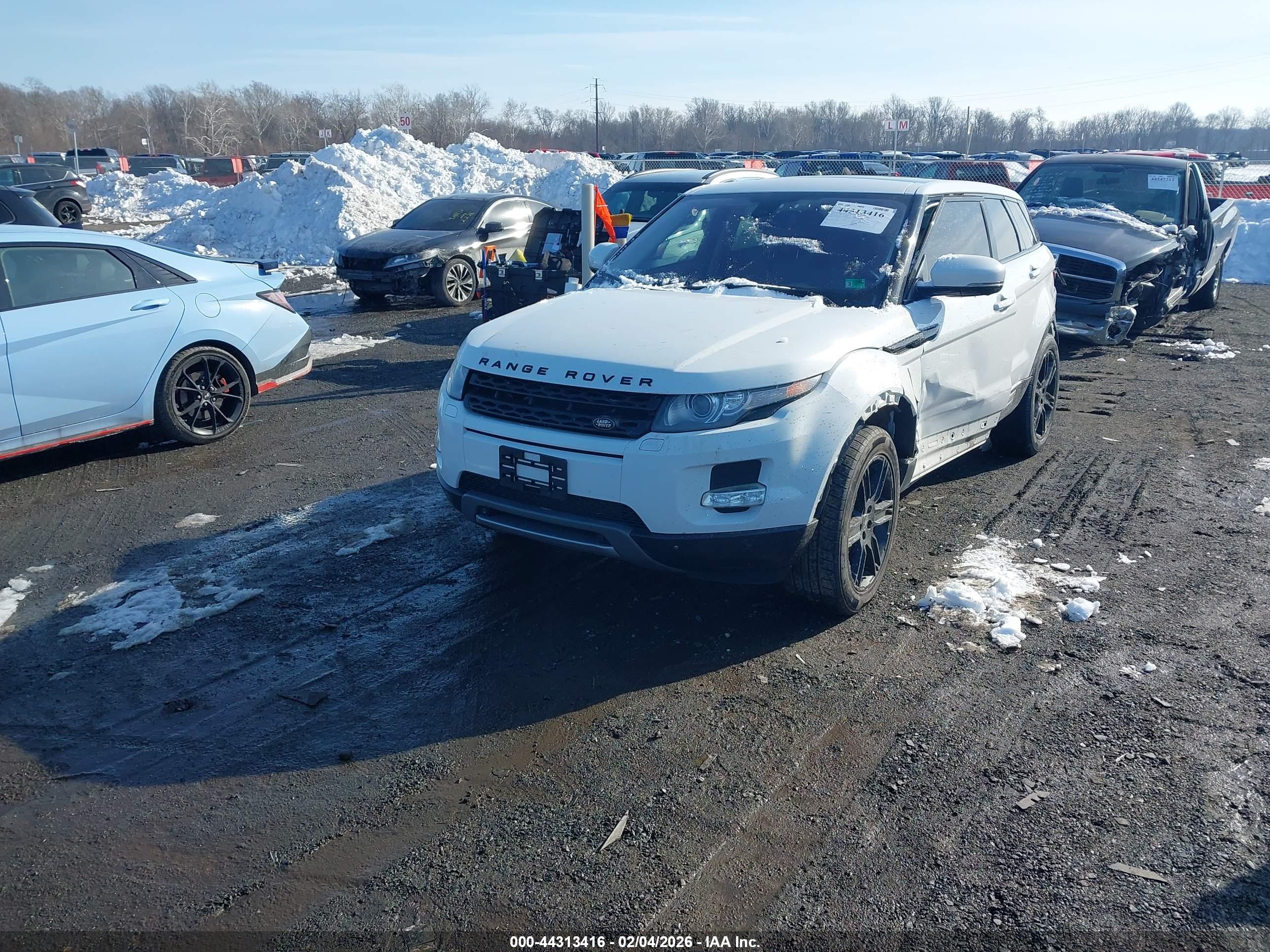 LAND ROVER image 2