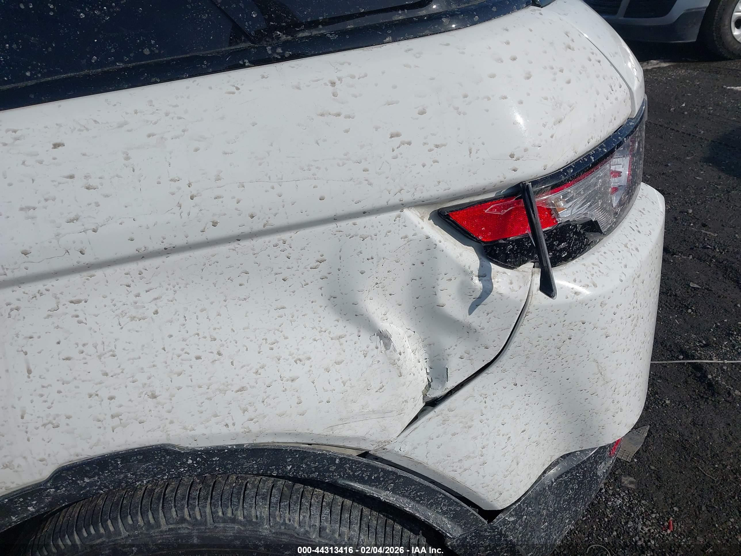 LAND ROVER image 6