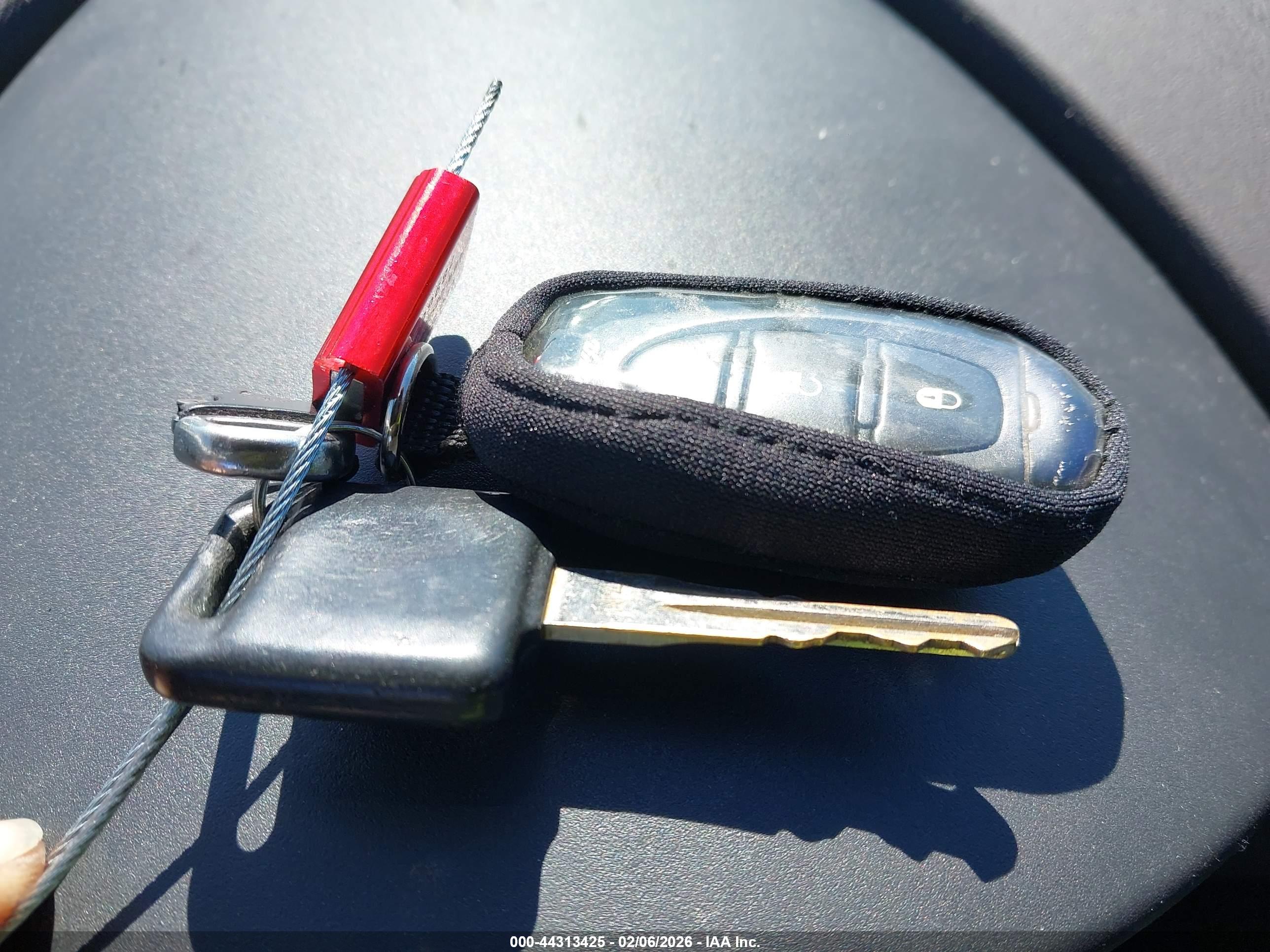 NISSAN ROGUE image 11