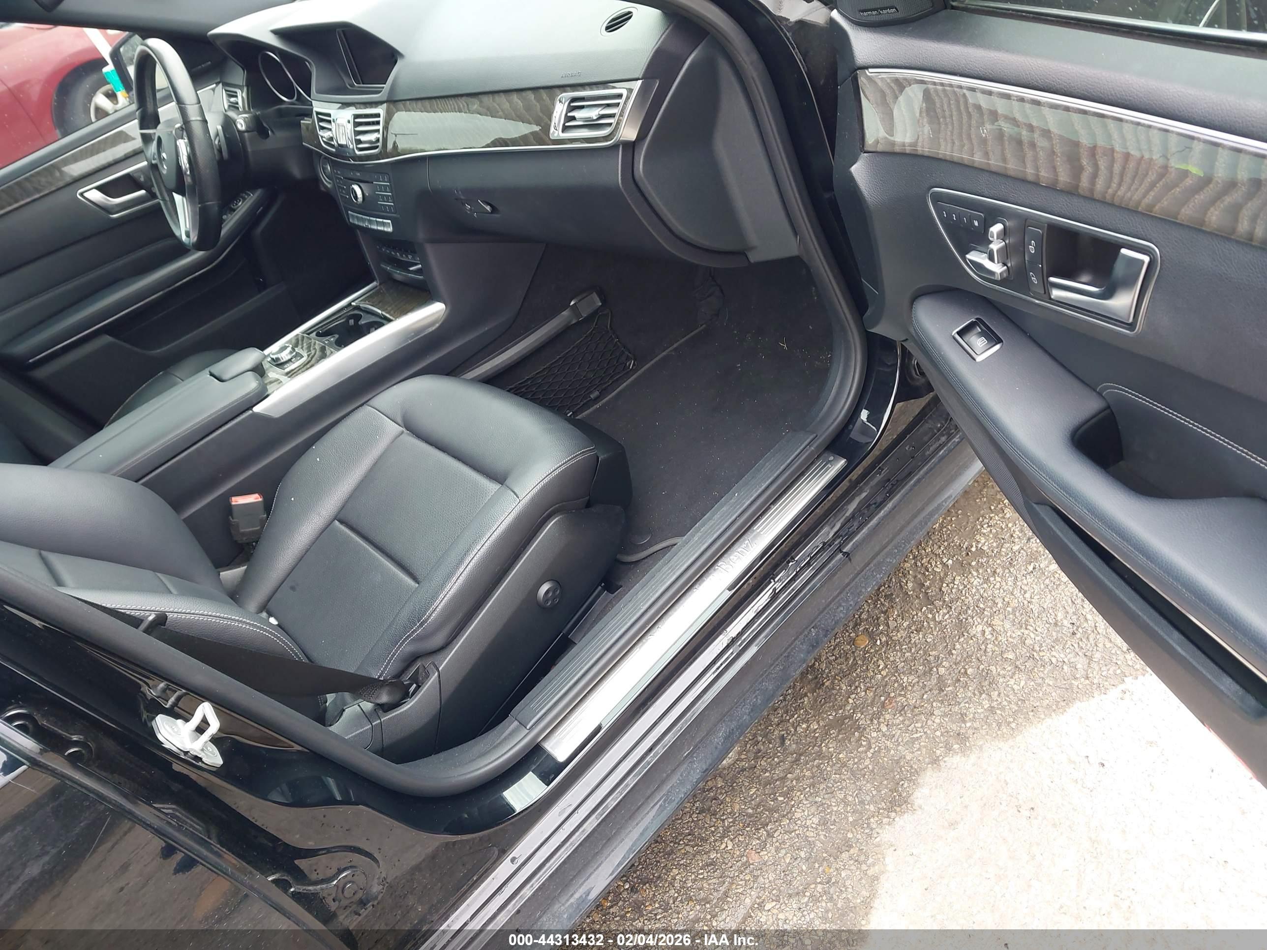 MERCEDES-BENZ E image 5