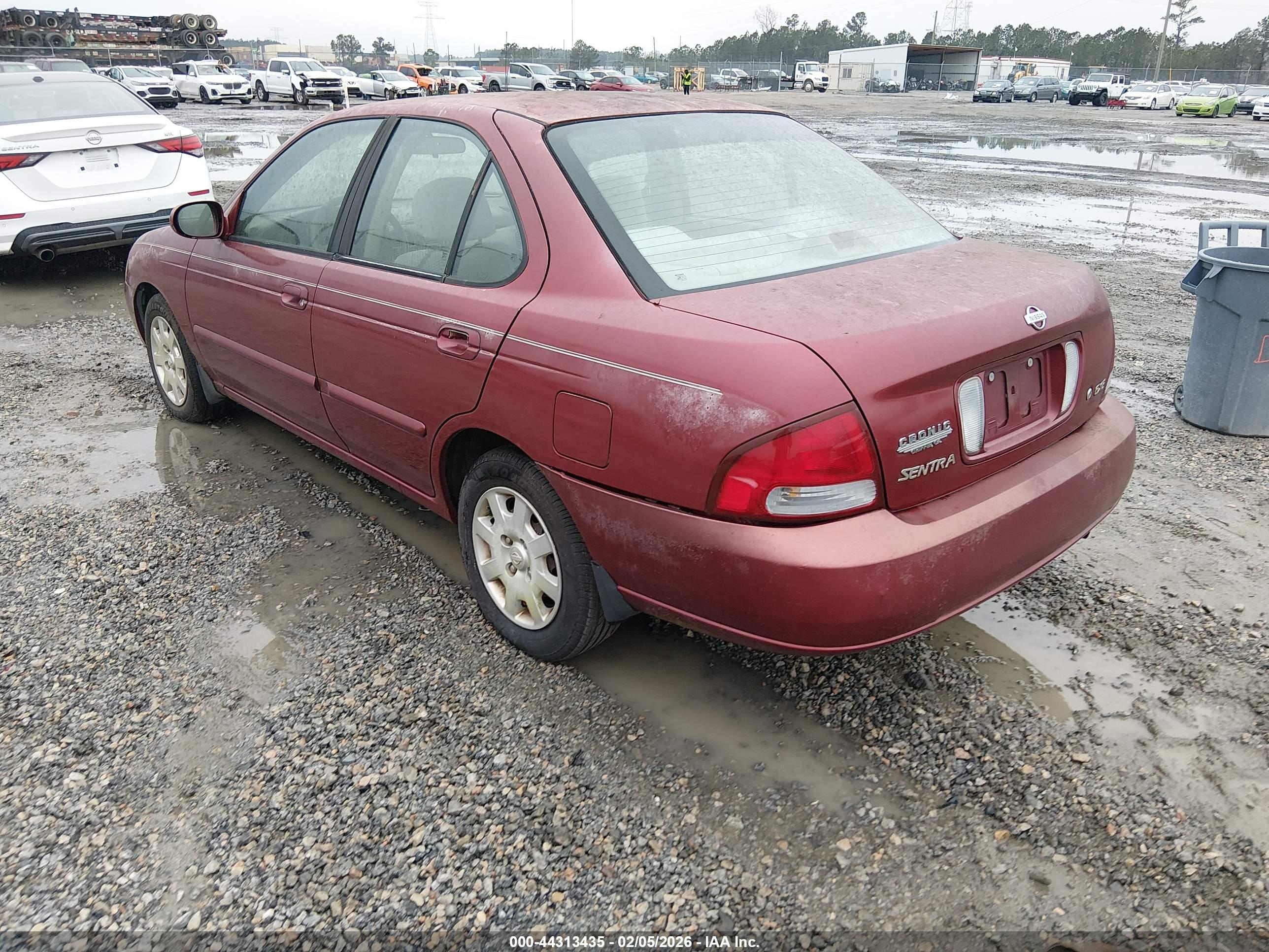 NISSAN SENTRA image 3