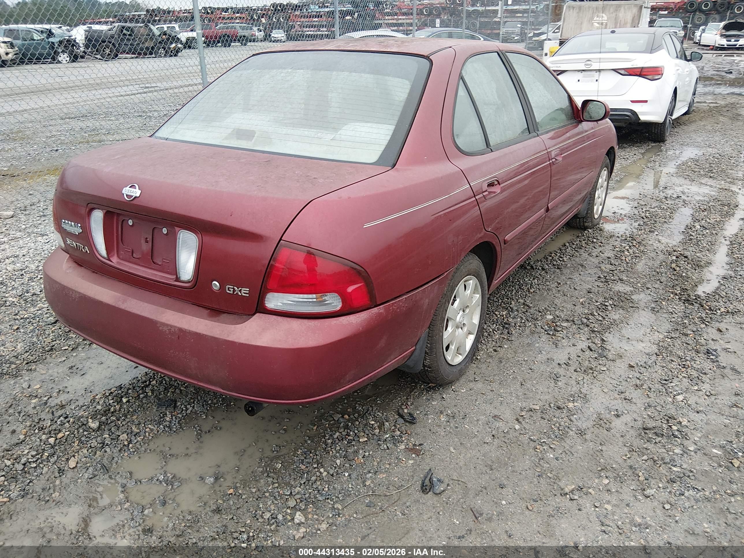 NISSAN SENTRA image 4