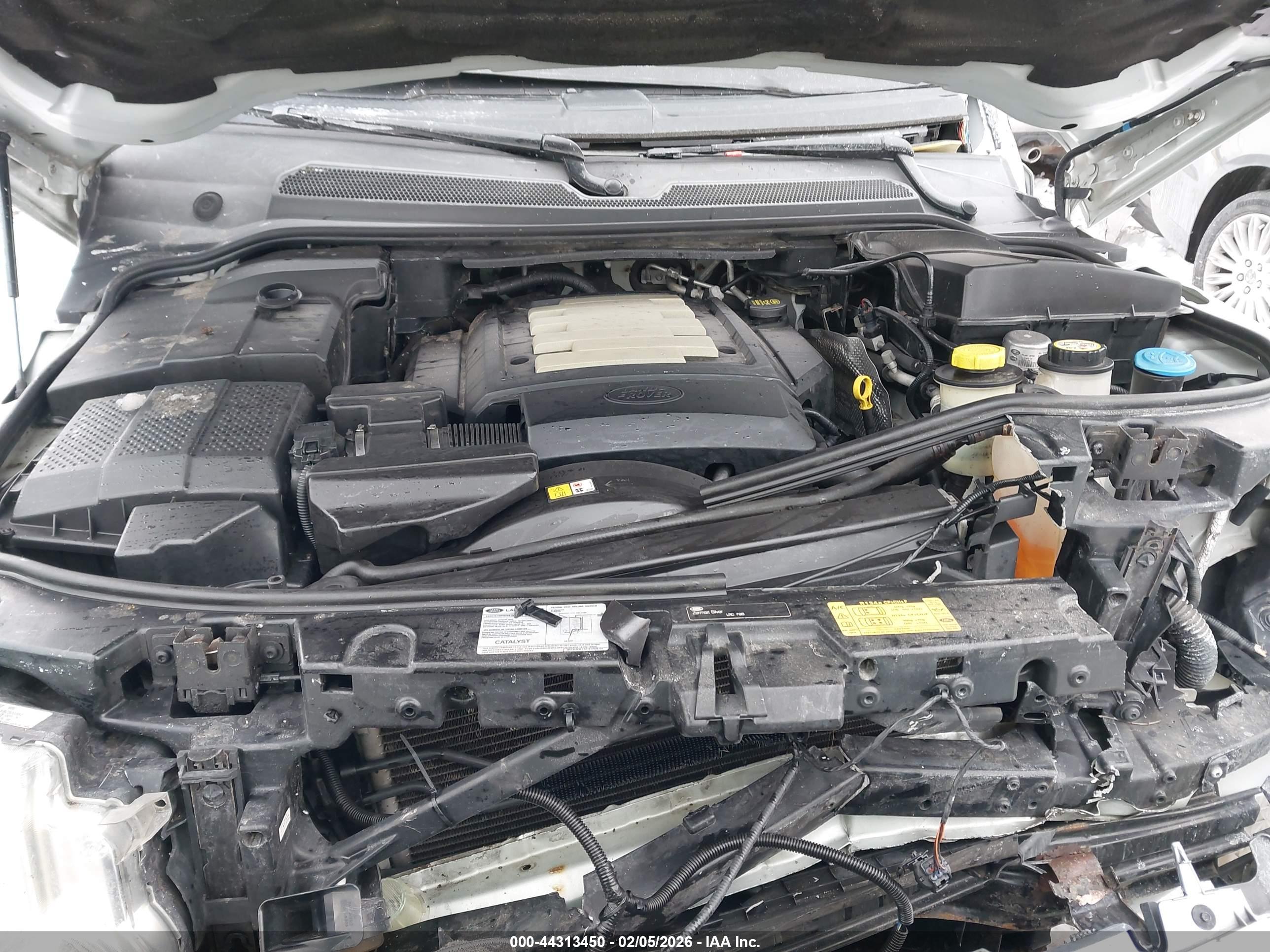 LAND ROVER image 10