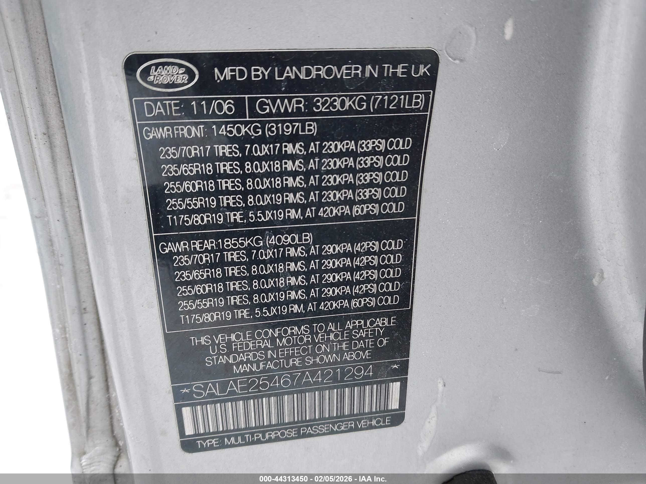 LAND ROVER image 9