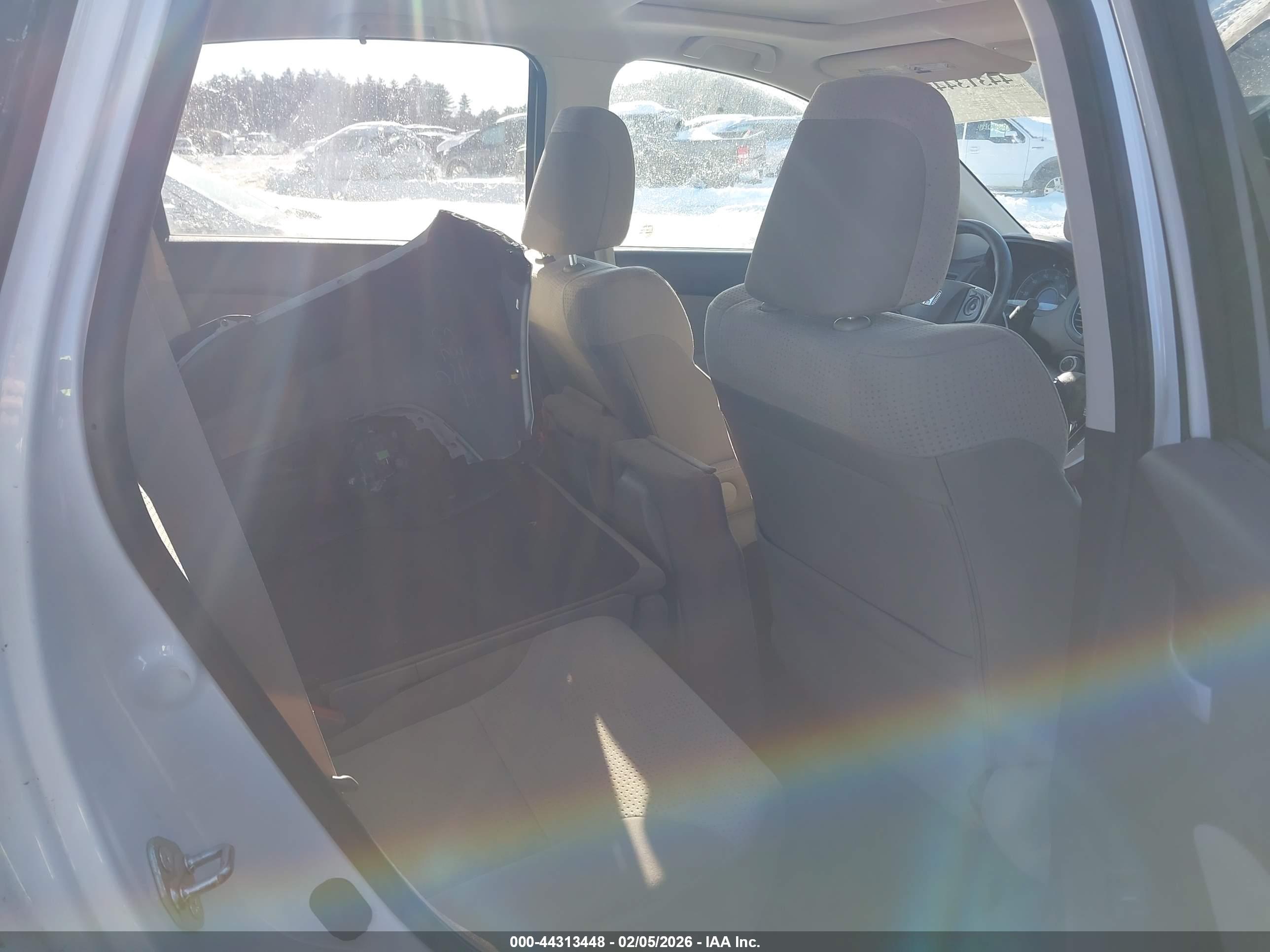 HONDA CR-V image 8