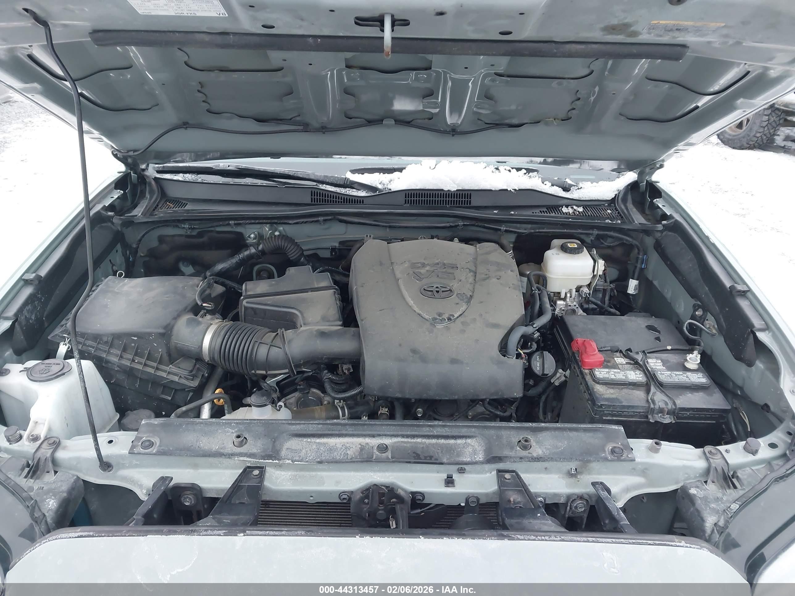 TOYOTA TACOMA image 10
