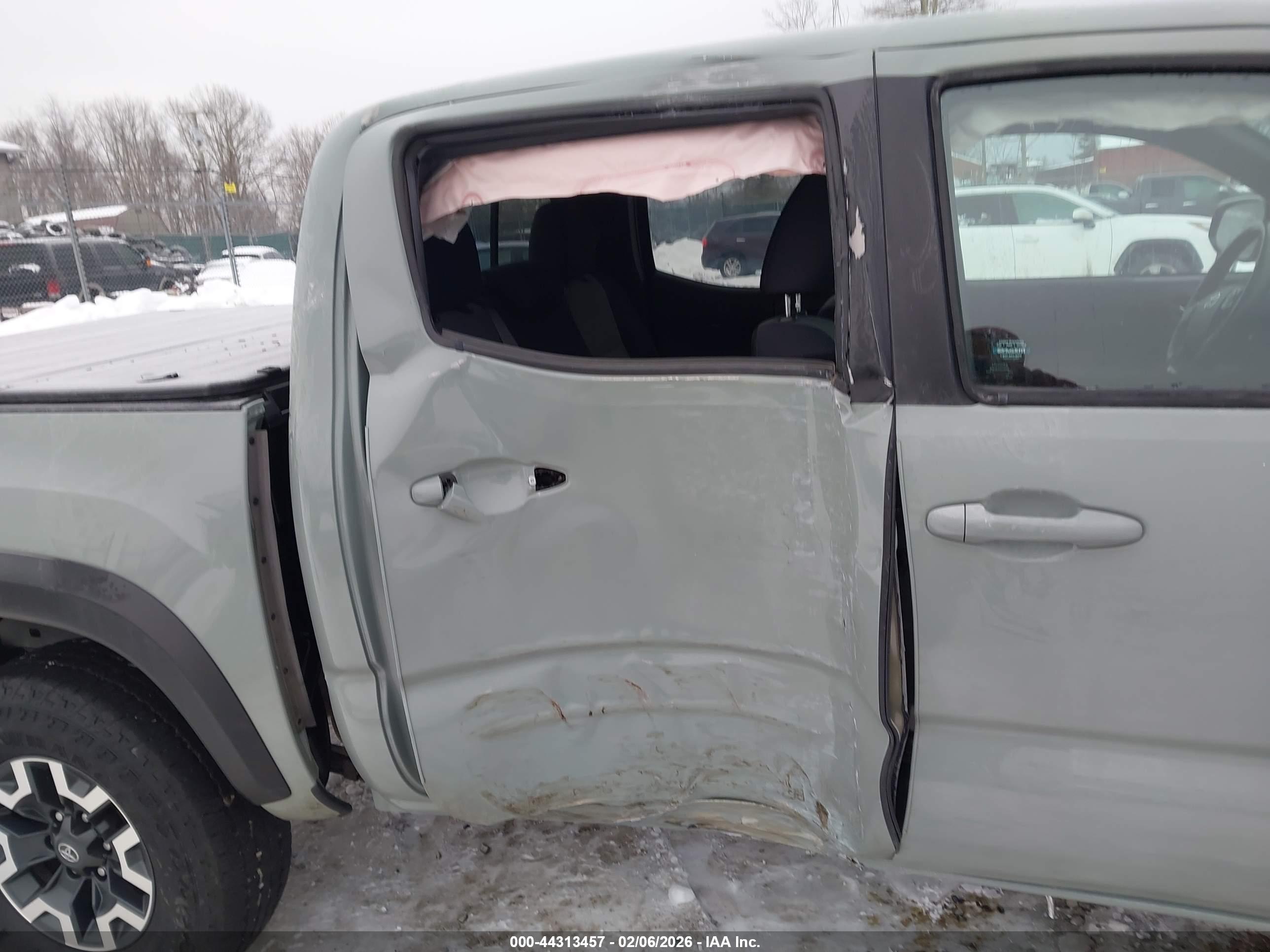 TOYOTA TACOMA image 6