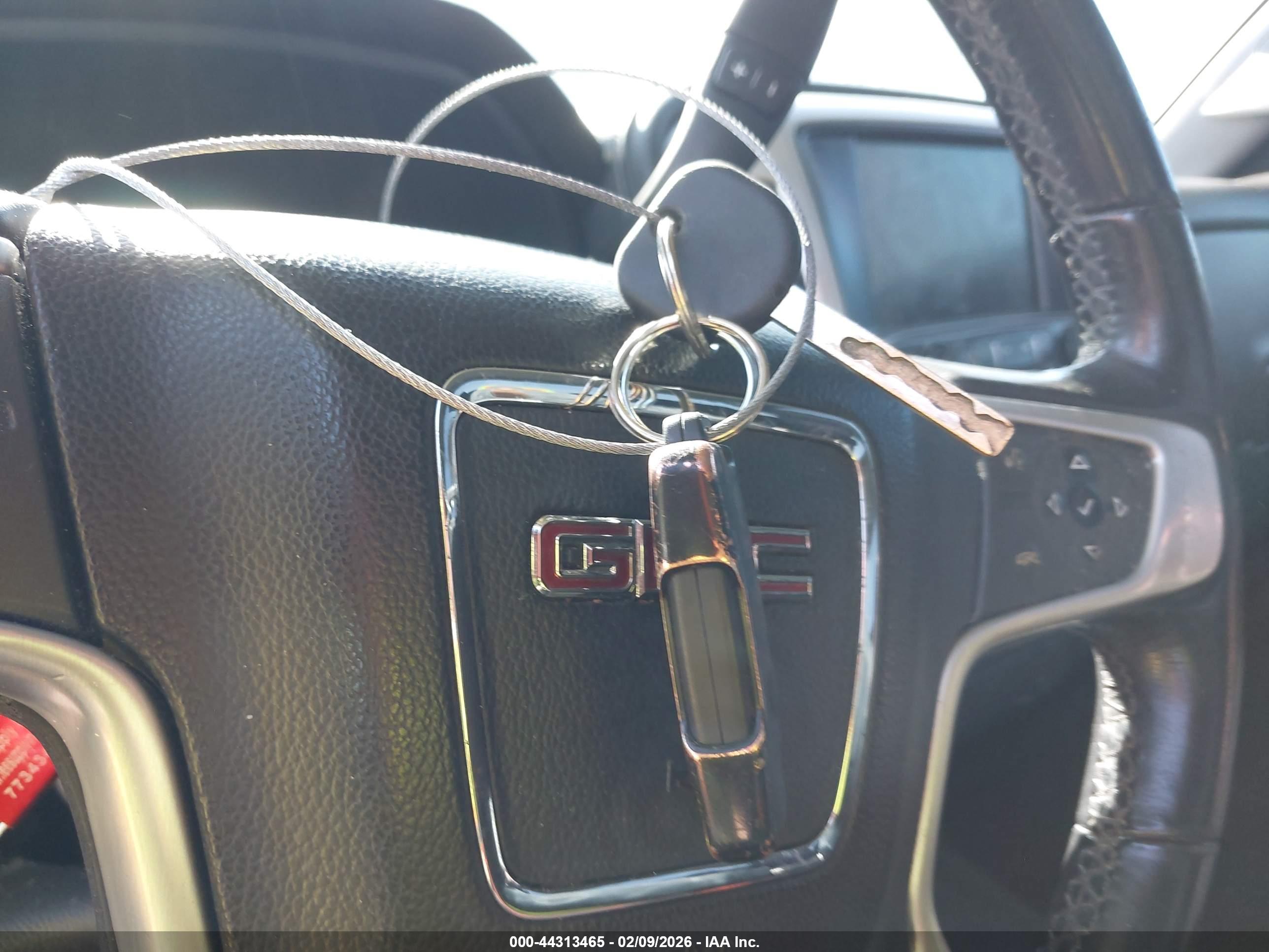 GMC SIERRA image 11
