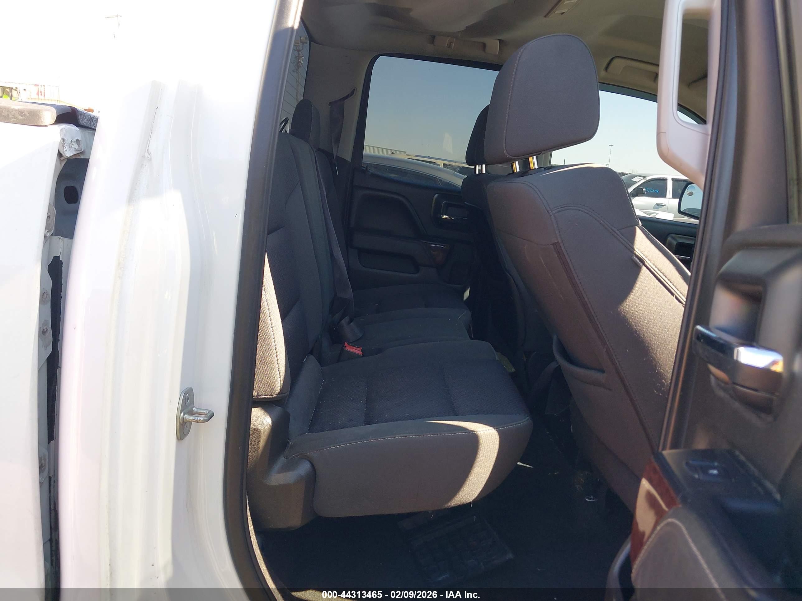 GMC SIERRA image 8