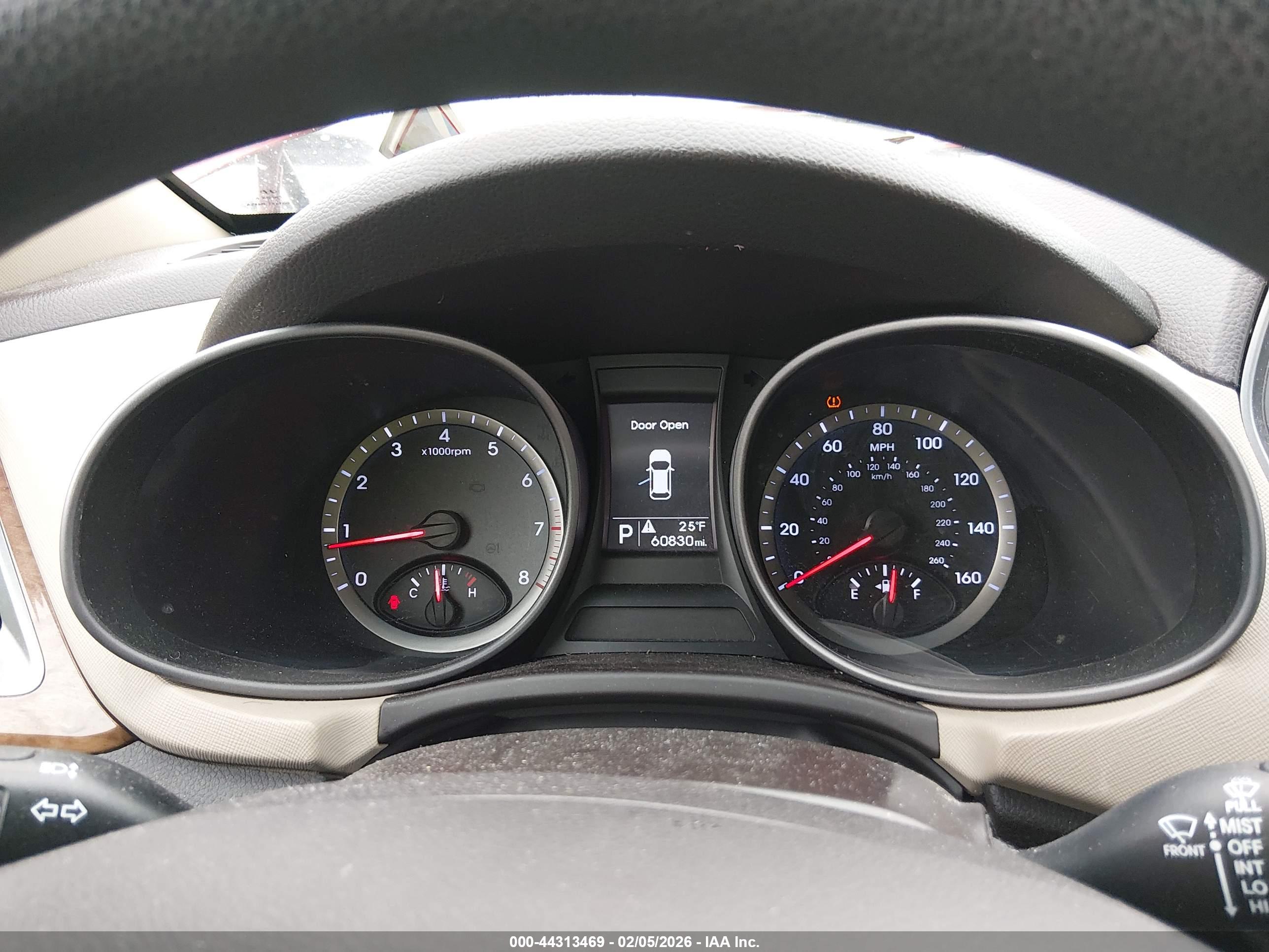 HYUNDAI SANTA image 7