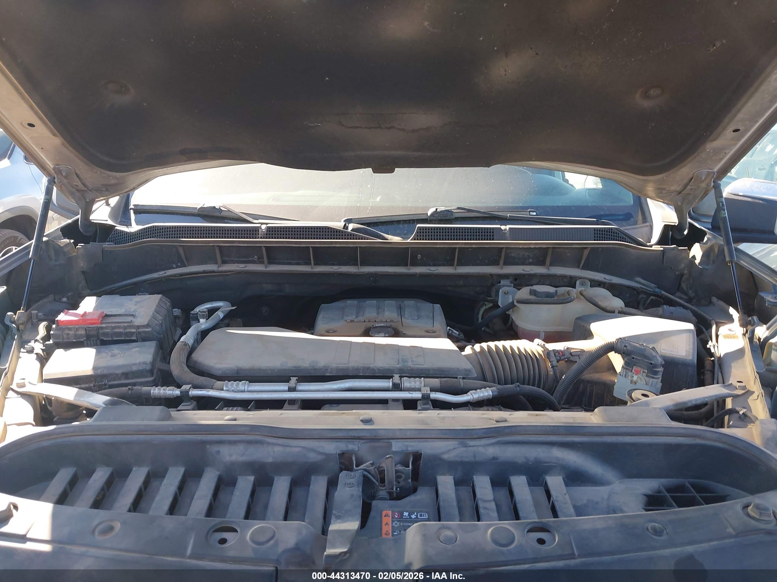 CHEVROLET SILVERADO image 10