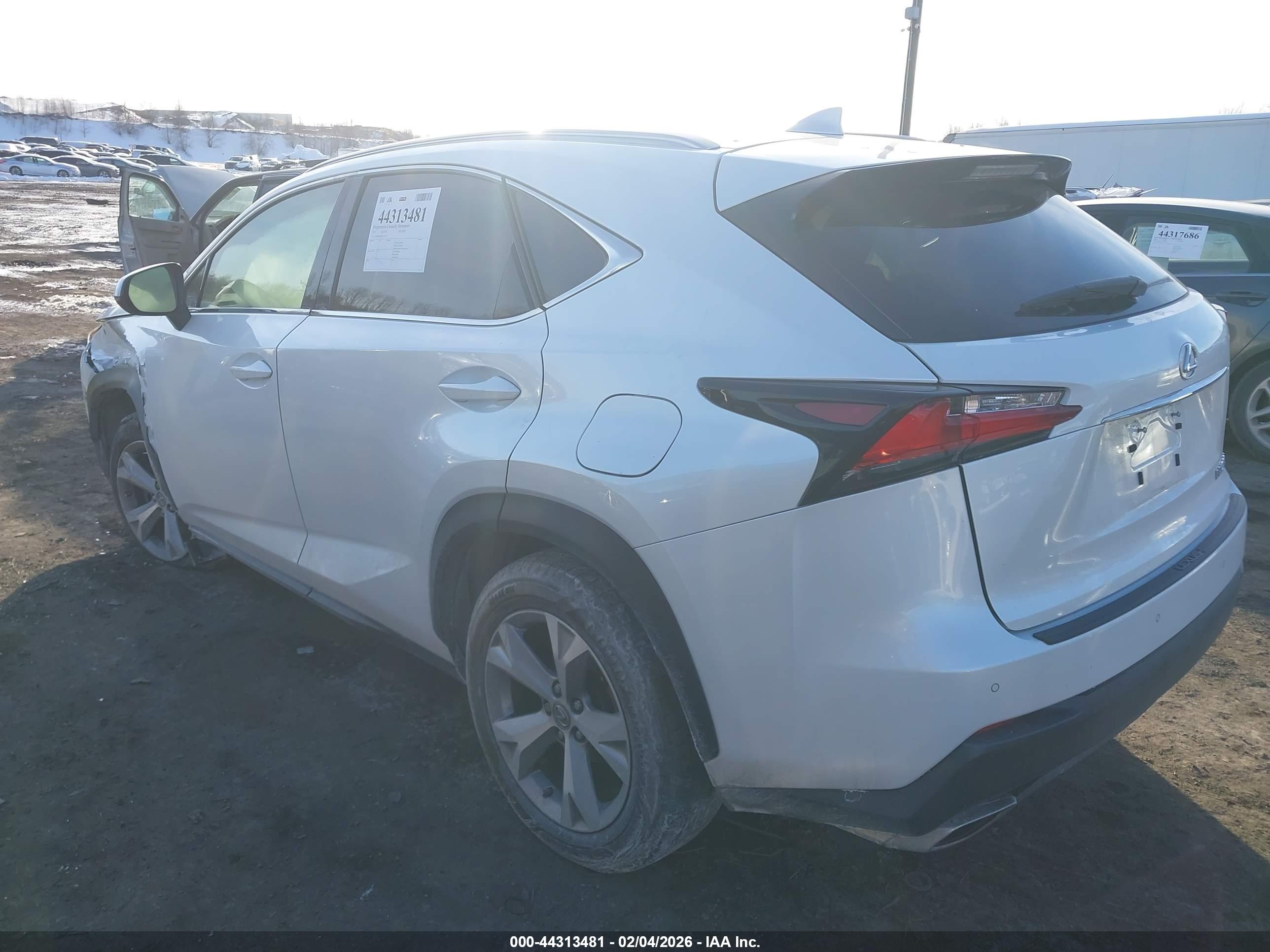 LEXUS NX image 3