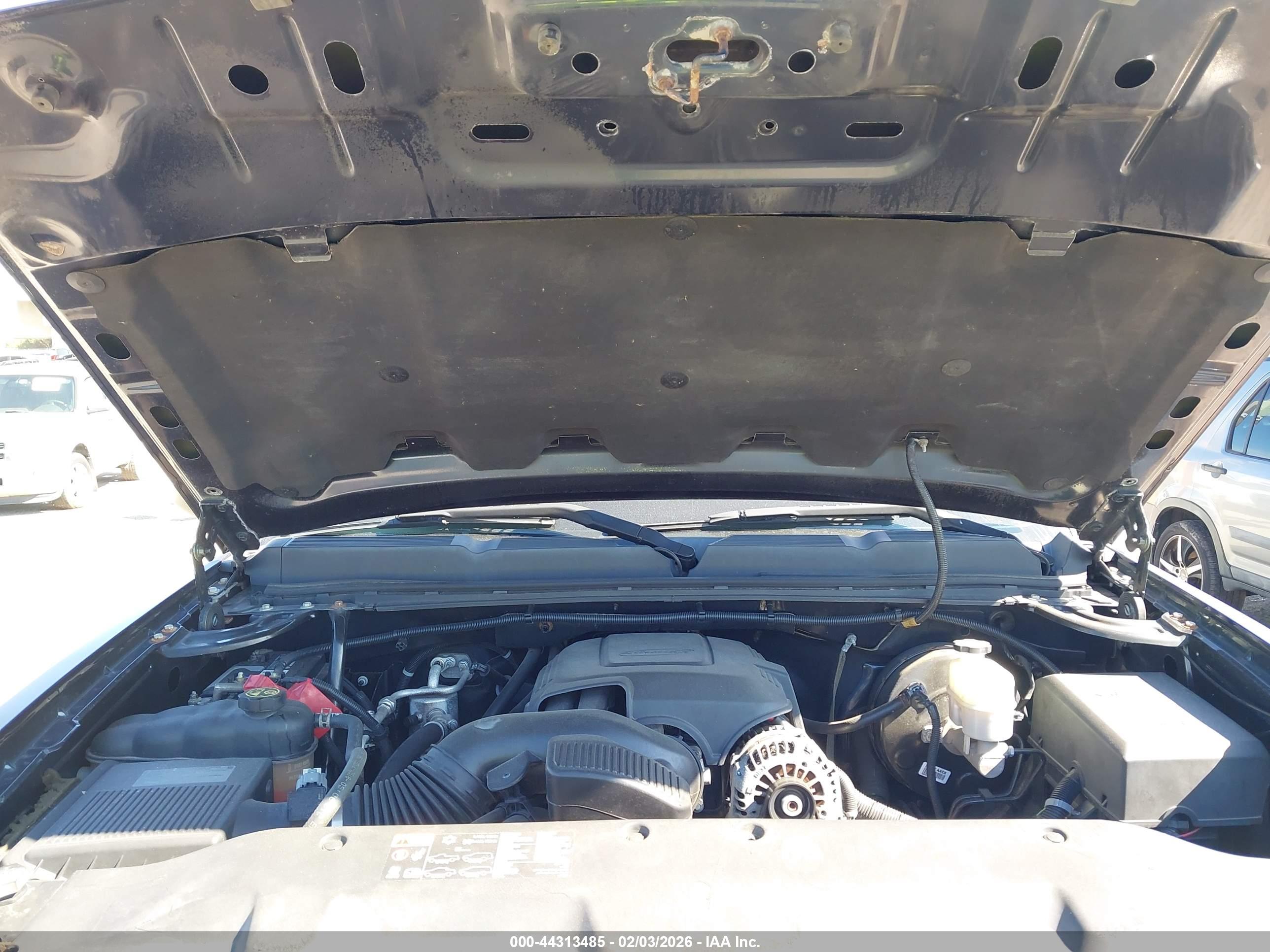 CHEVROLET SILVERADO image 10