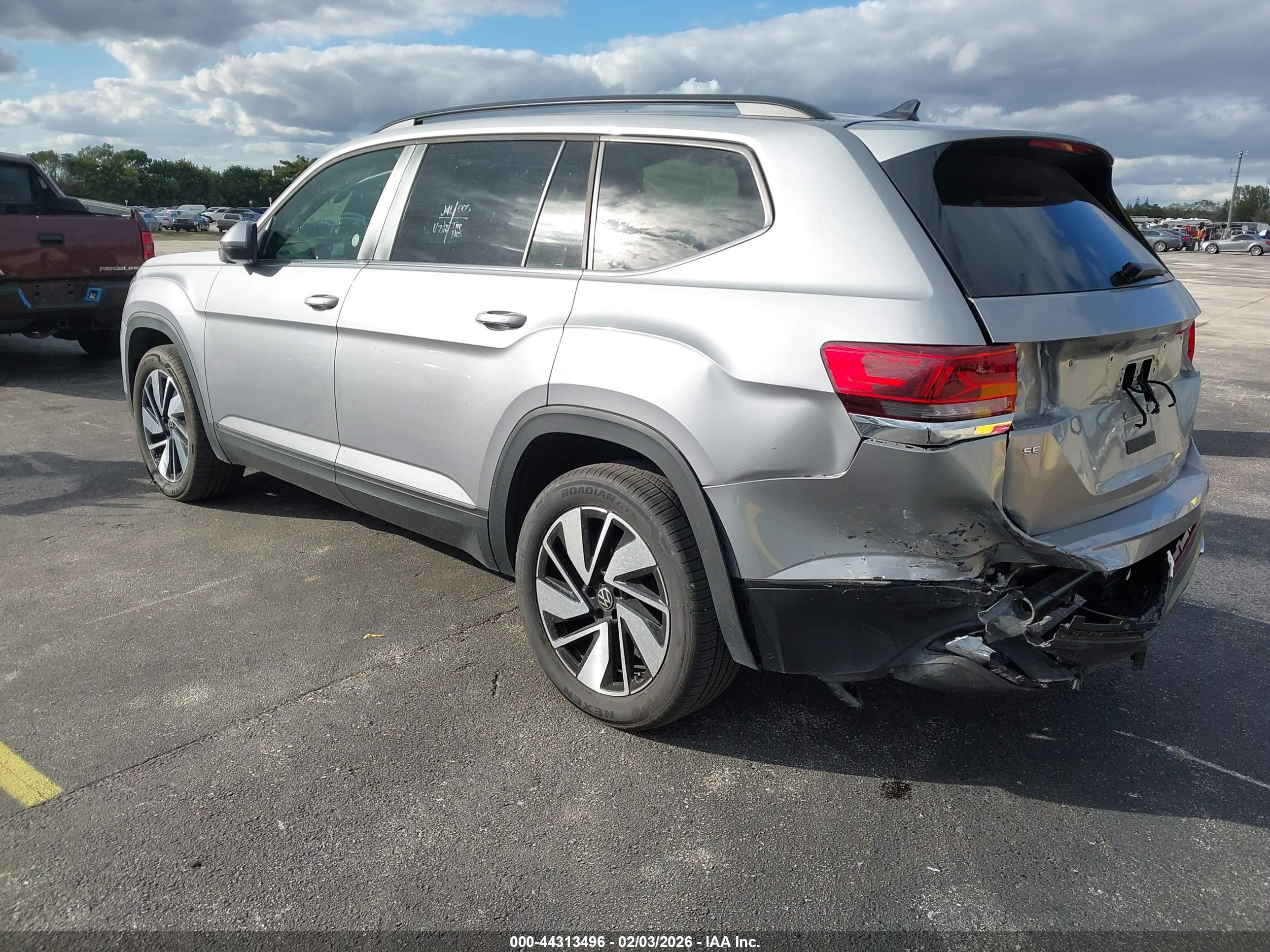 VOLKSWAGEN ATLAS image 3