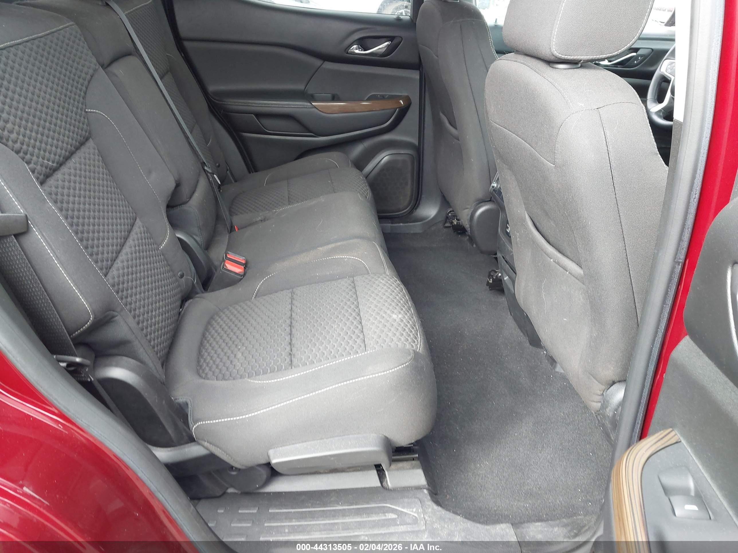 GMC ACADIA image 8