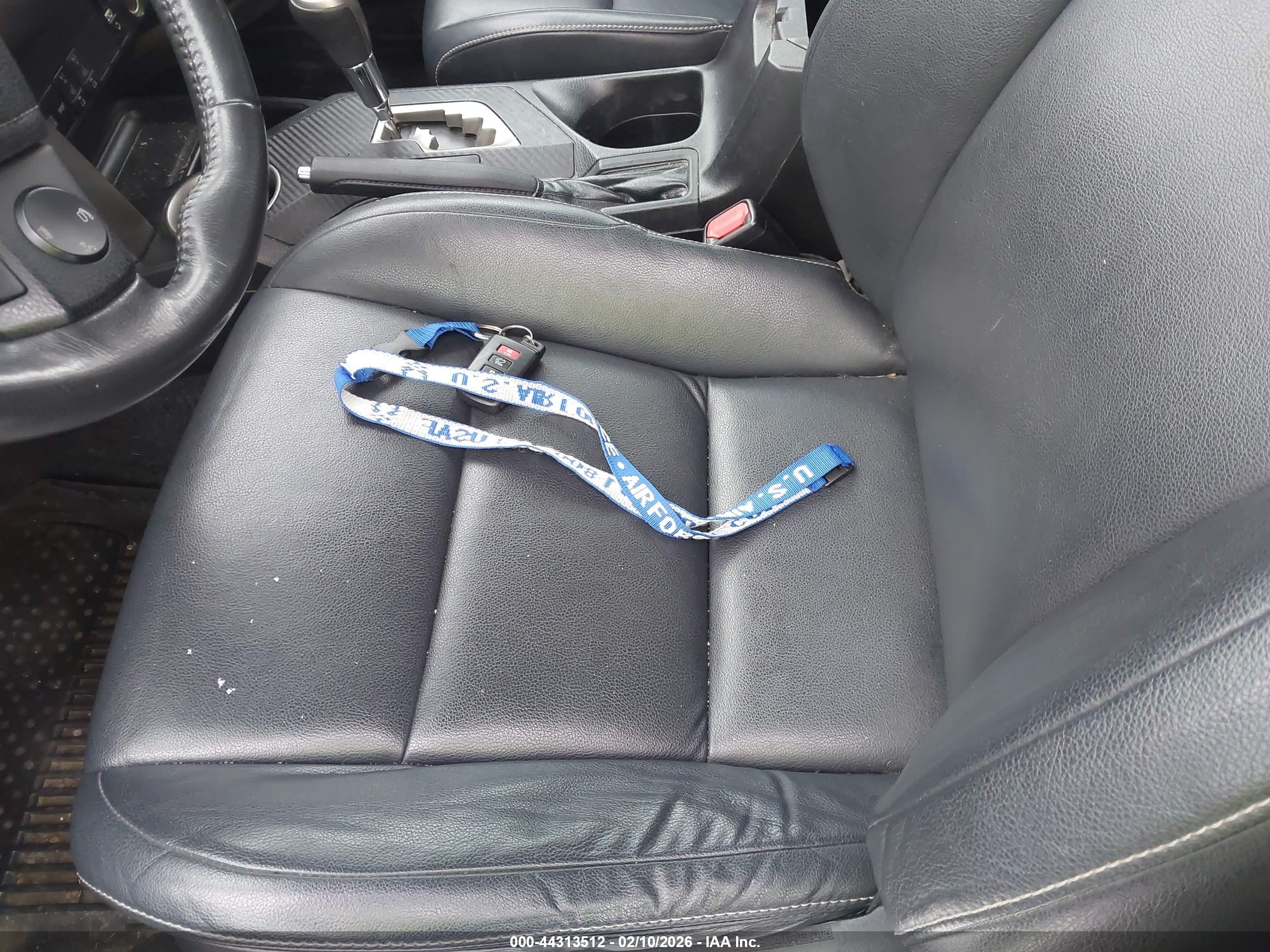 TOYOTA RAV4 image 11