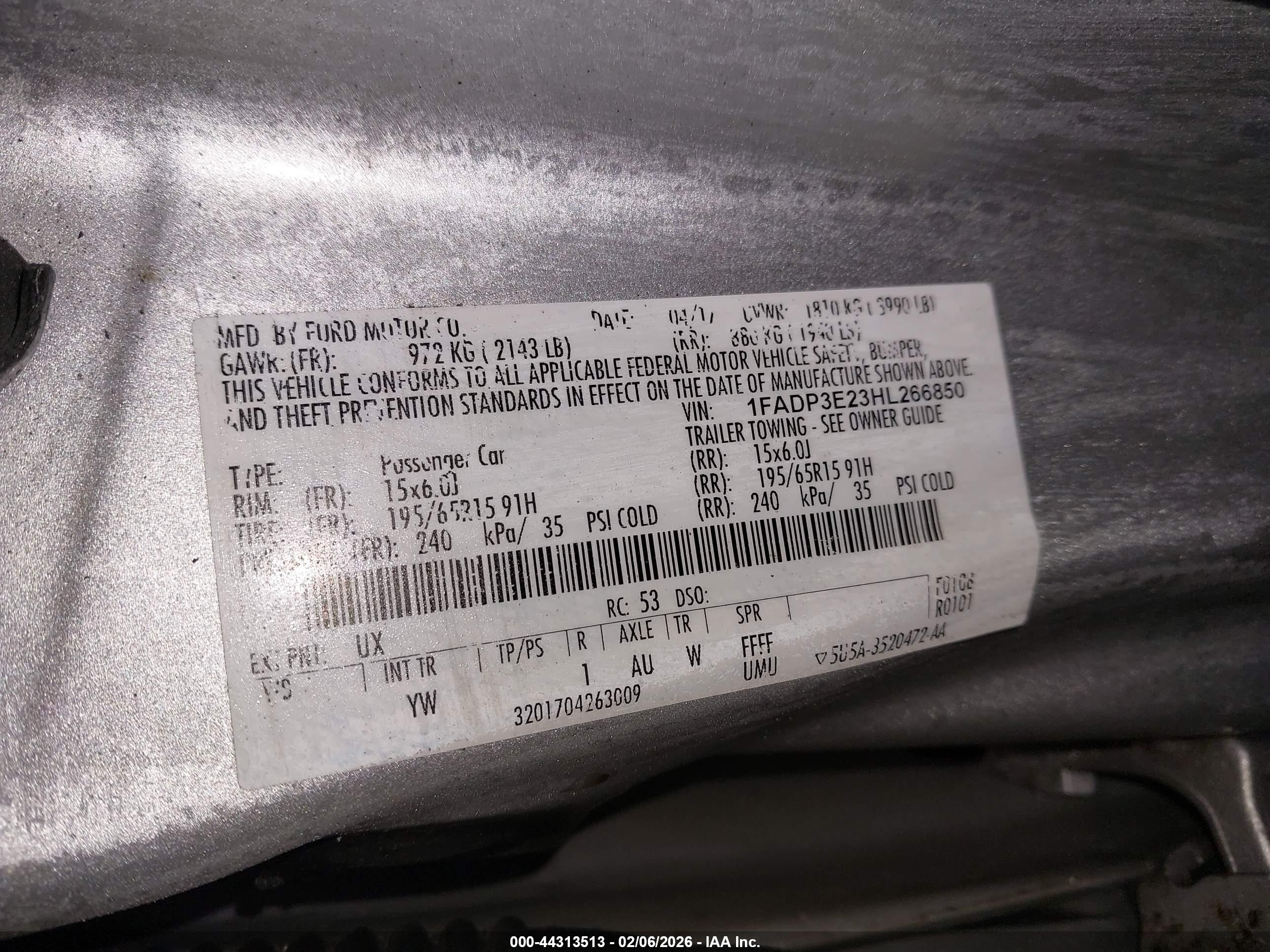 FORD FOCUS image 9