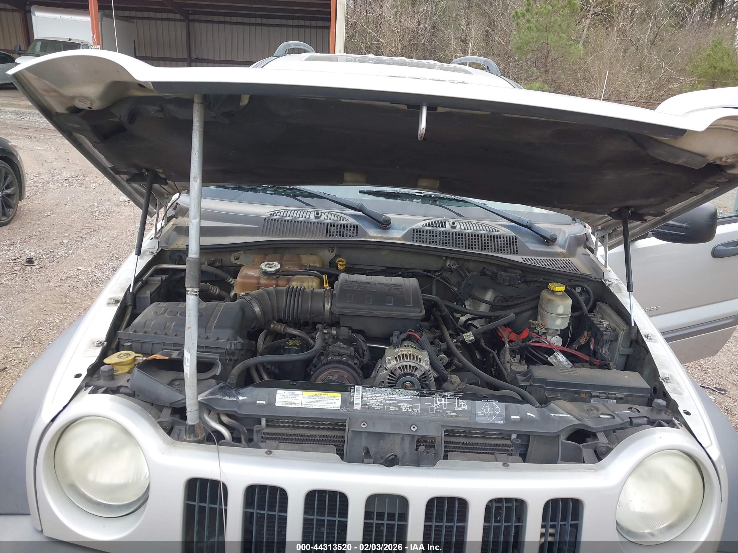 JEEP LIBERTY image 10
