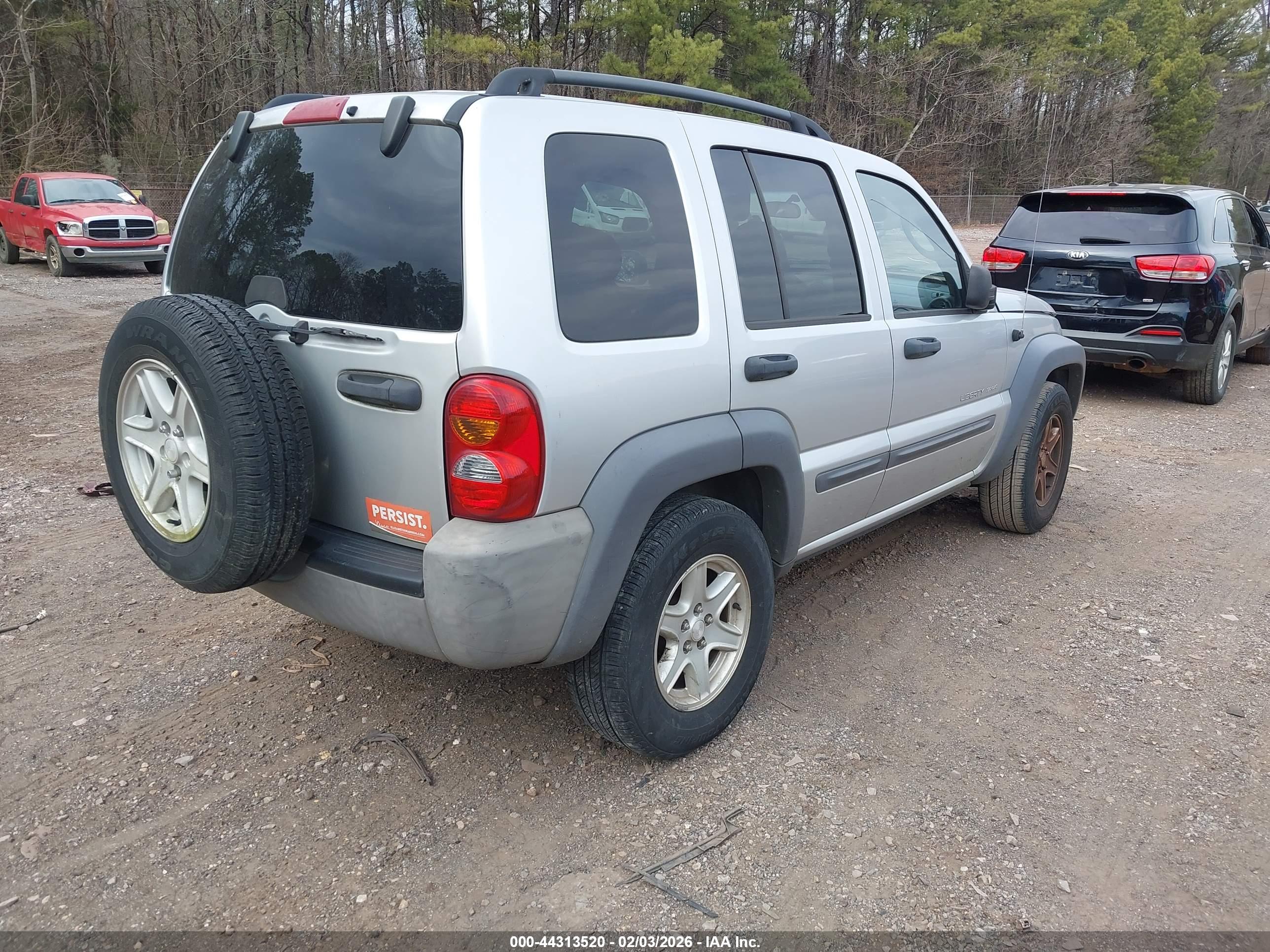 JEEP LIBERTY image 4