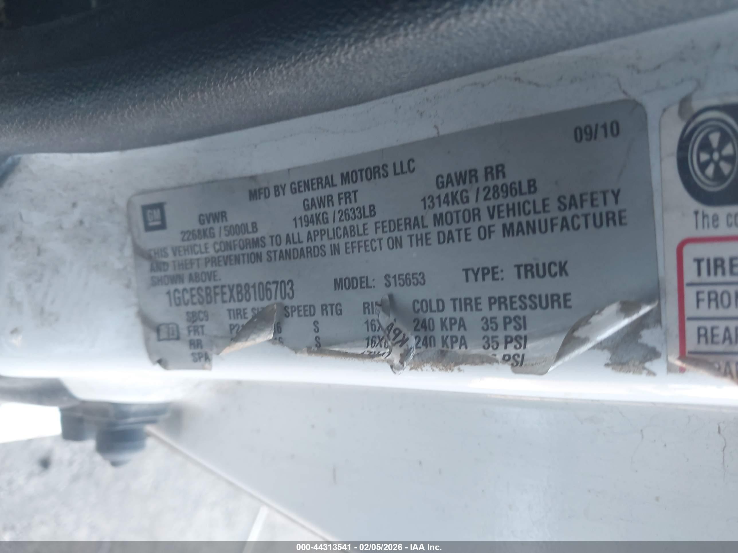 CHEVROLET COLORADO image 9