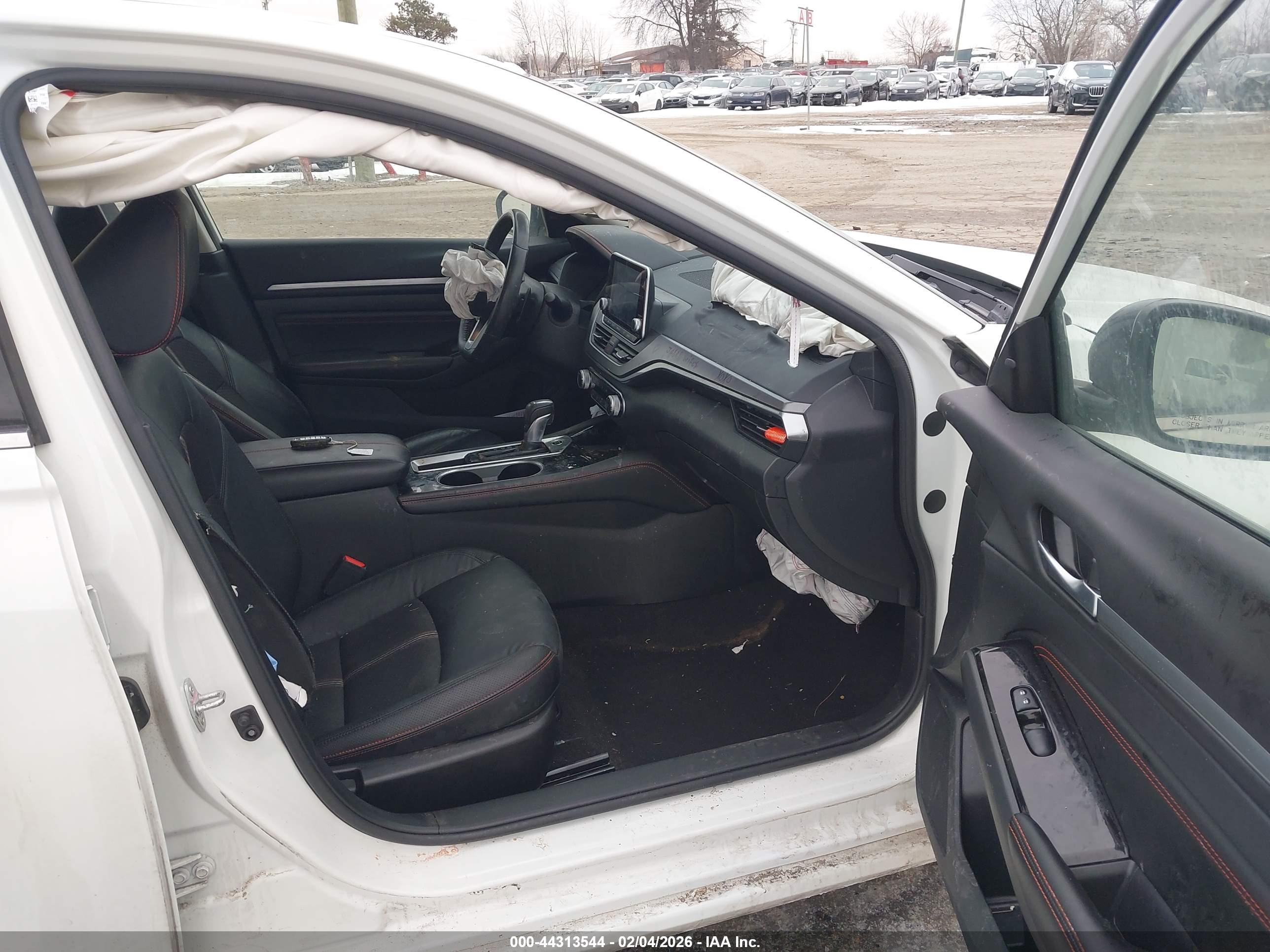 NISSAN ALTIMA image 5