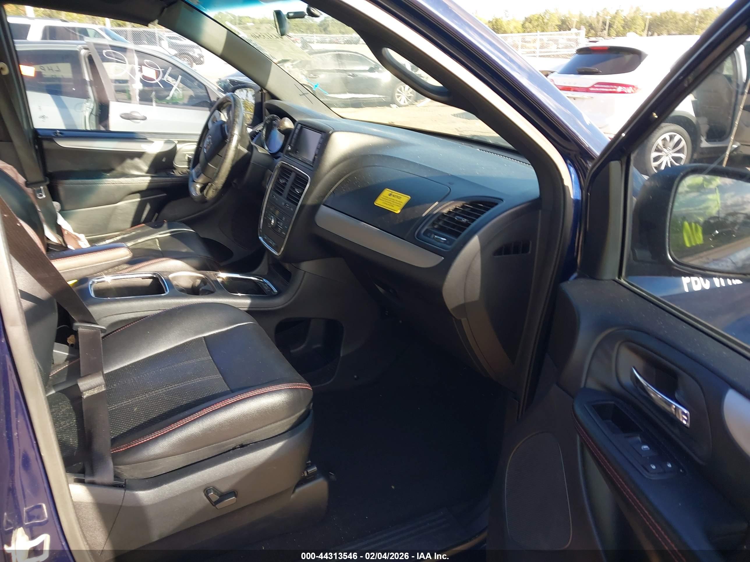 DODGE GRAND image 5