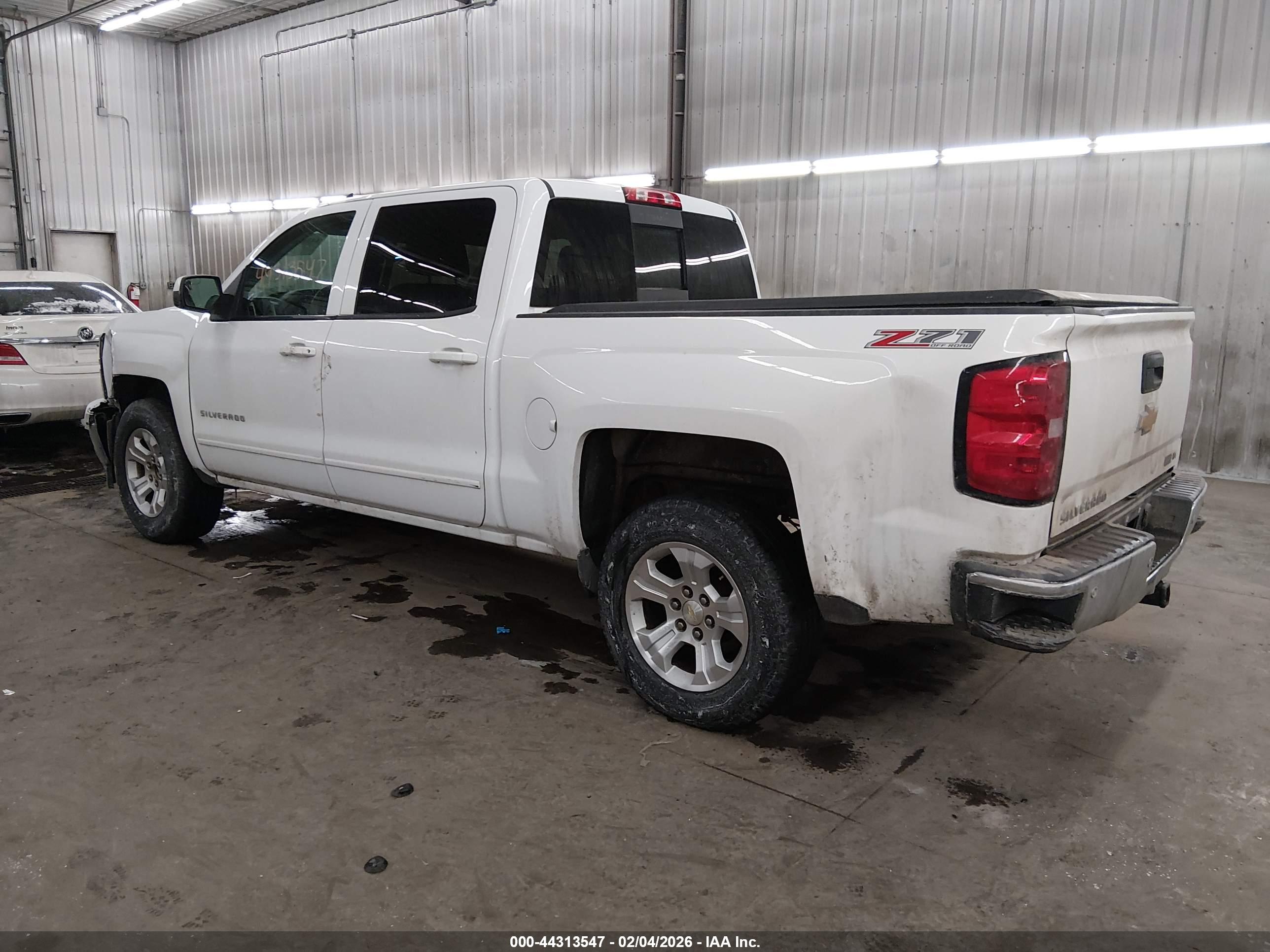 CHEVROLET SILVERADO image 3