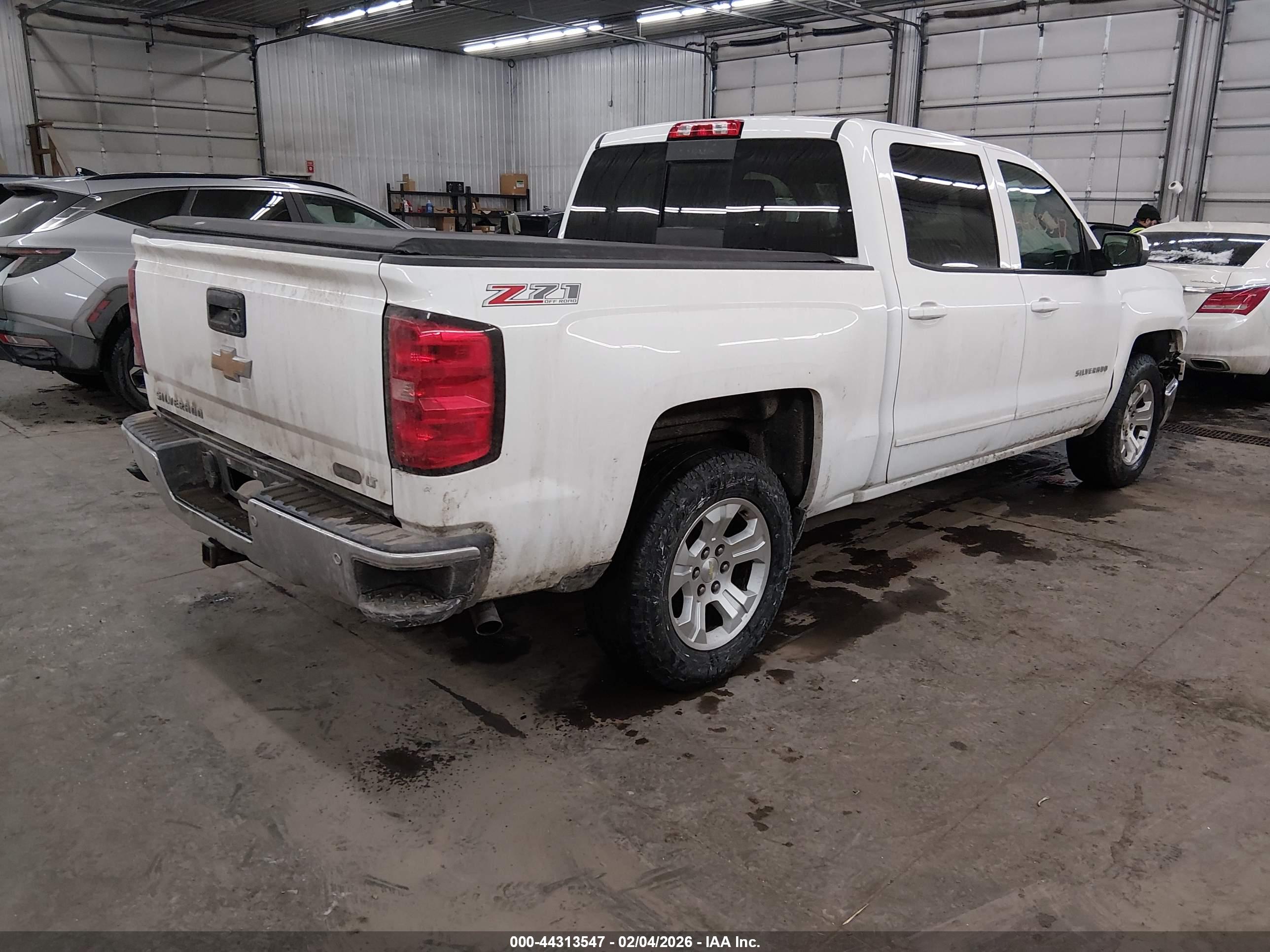 CHEVROLET SILVERADO image 4